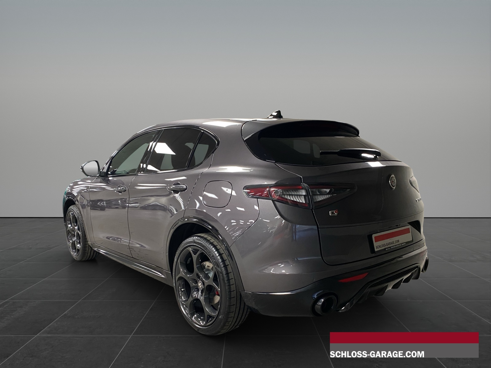 ALFA ROMEO STELVIO 2.0 Q4 280 Veloce P-showroom-element-3