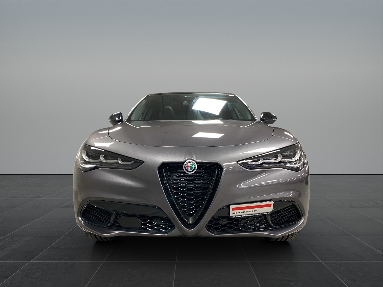 ALFA ROMEO STELVIO 2.0 Q4 280 Veloce P-showroom-element-1