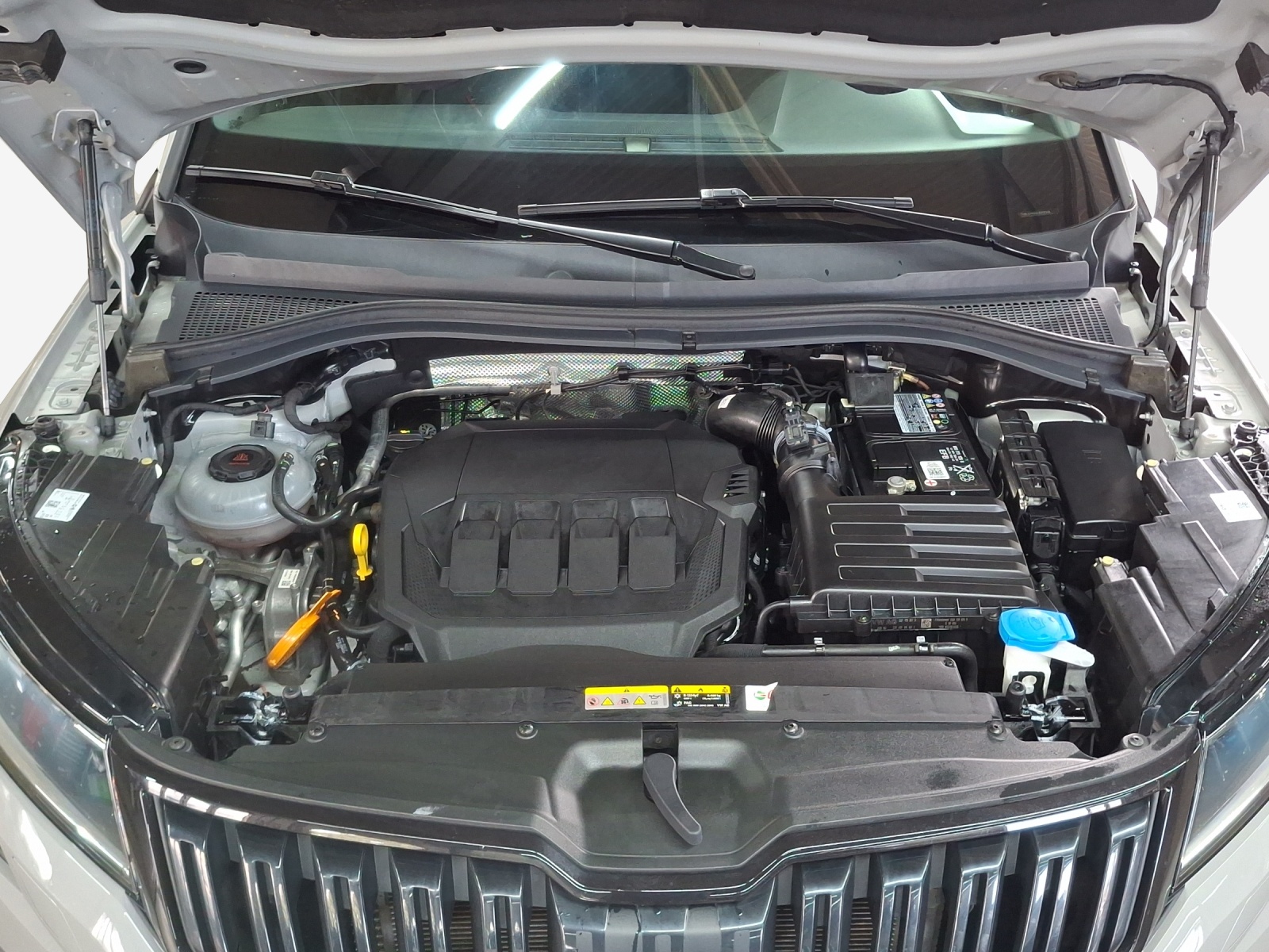 SKODA Kodiaq 2.0 TSI 4x4 Sport Line-image-15