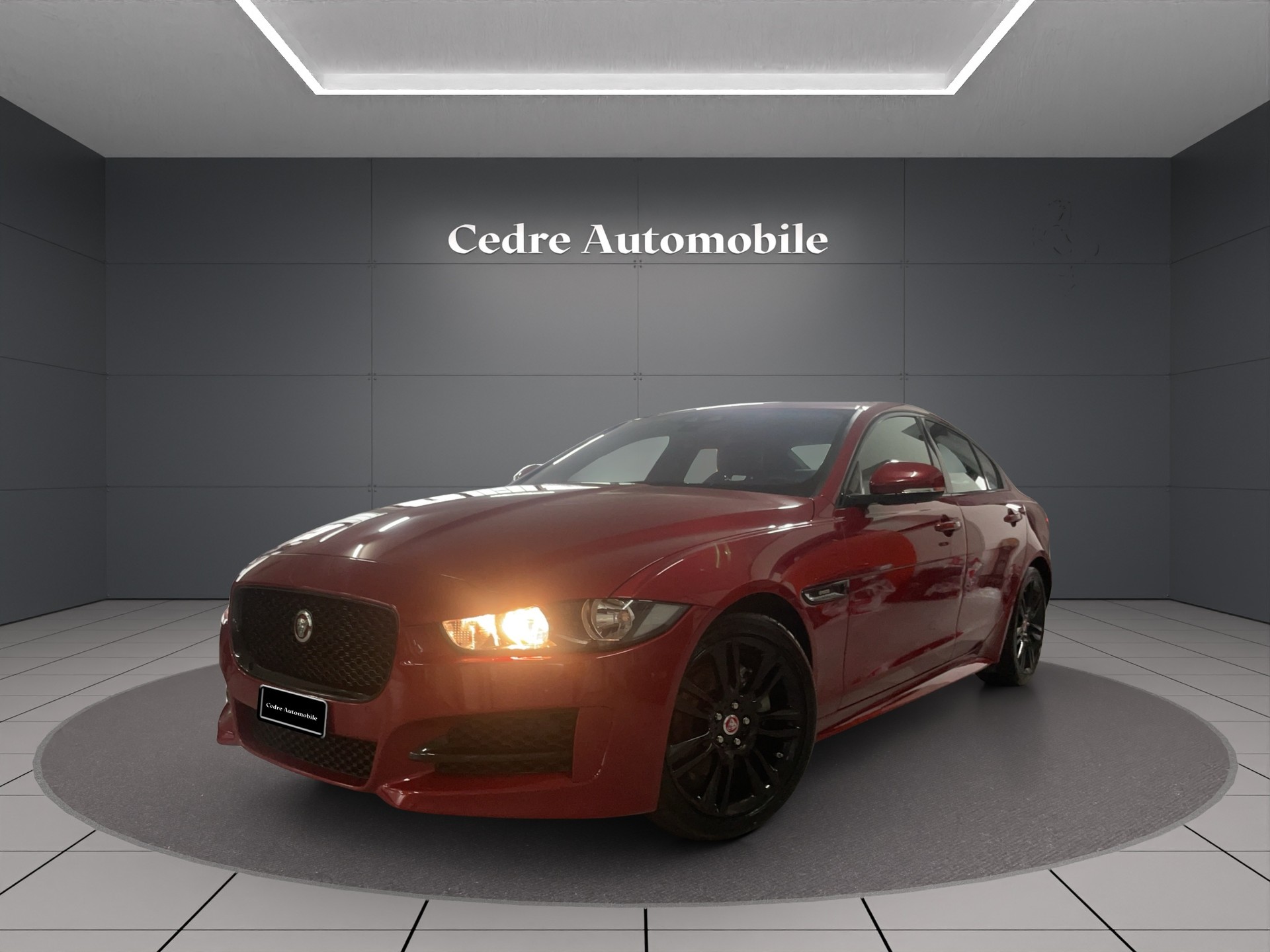 JAGUAR XE 20t 2.0 R-Sport Automatic-showroom-element-1