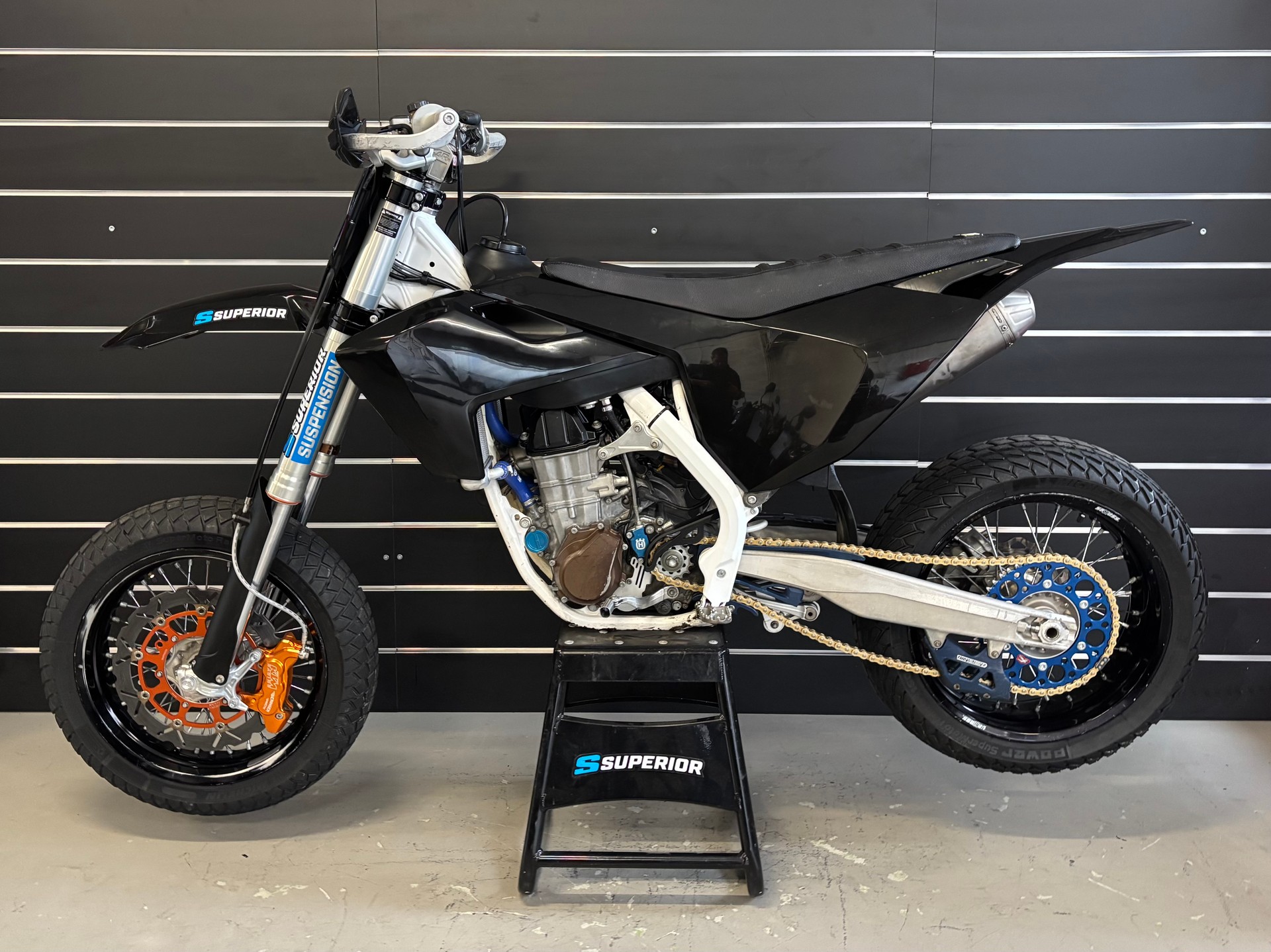 HUSQVARNA FC 450 Supermoto 2018-image-1