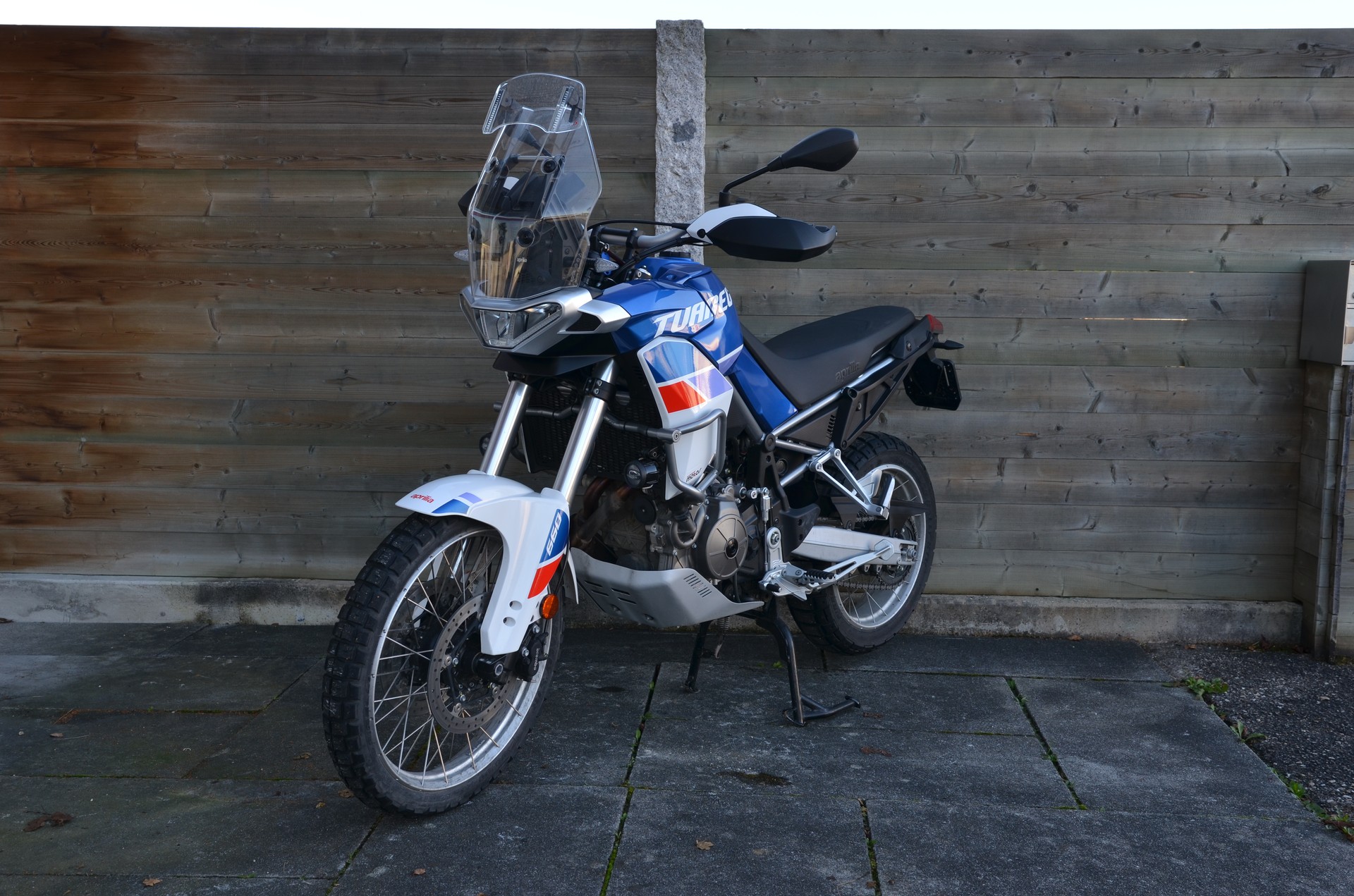 APRILIA Tuareg 660 Evocative-image-3