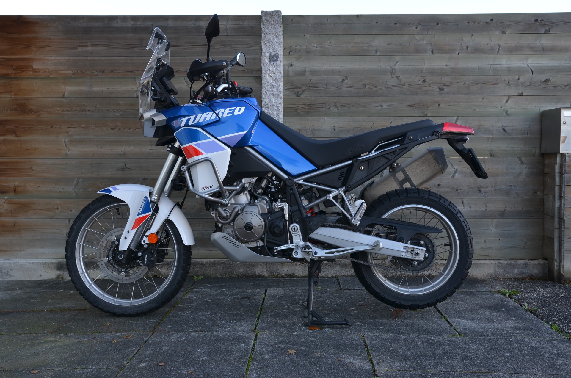 APRILIA Tuareg 660 Evocative-image-2
