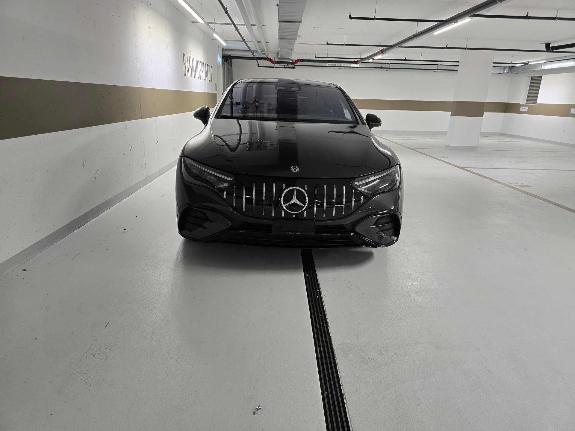 MERCEDES-BENZ EQE 43 AMG 4 Matic-image-3