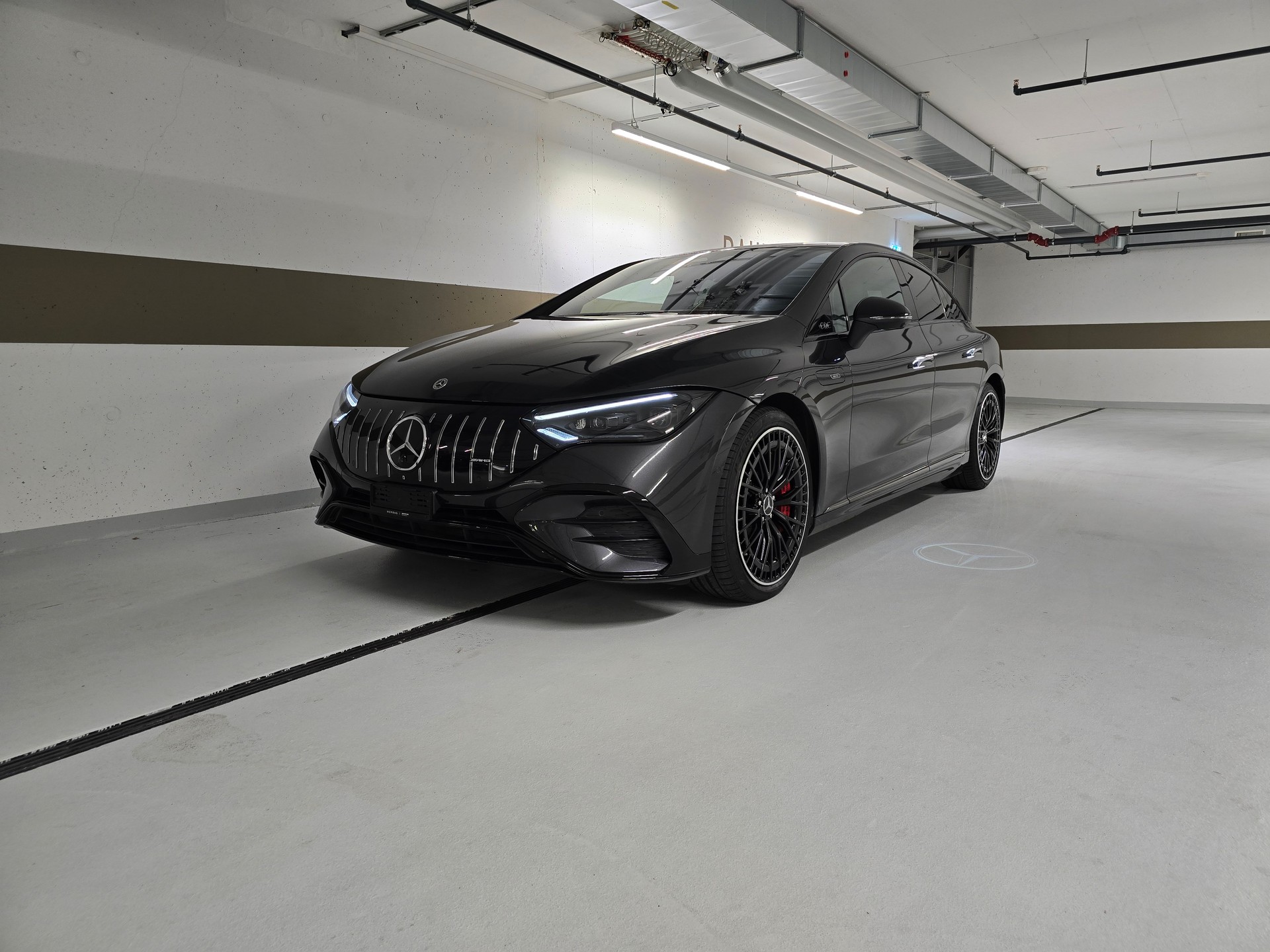 MERCEDES-BENZ EQE 43 AMG 4 Matic