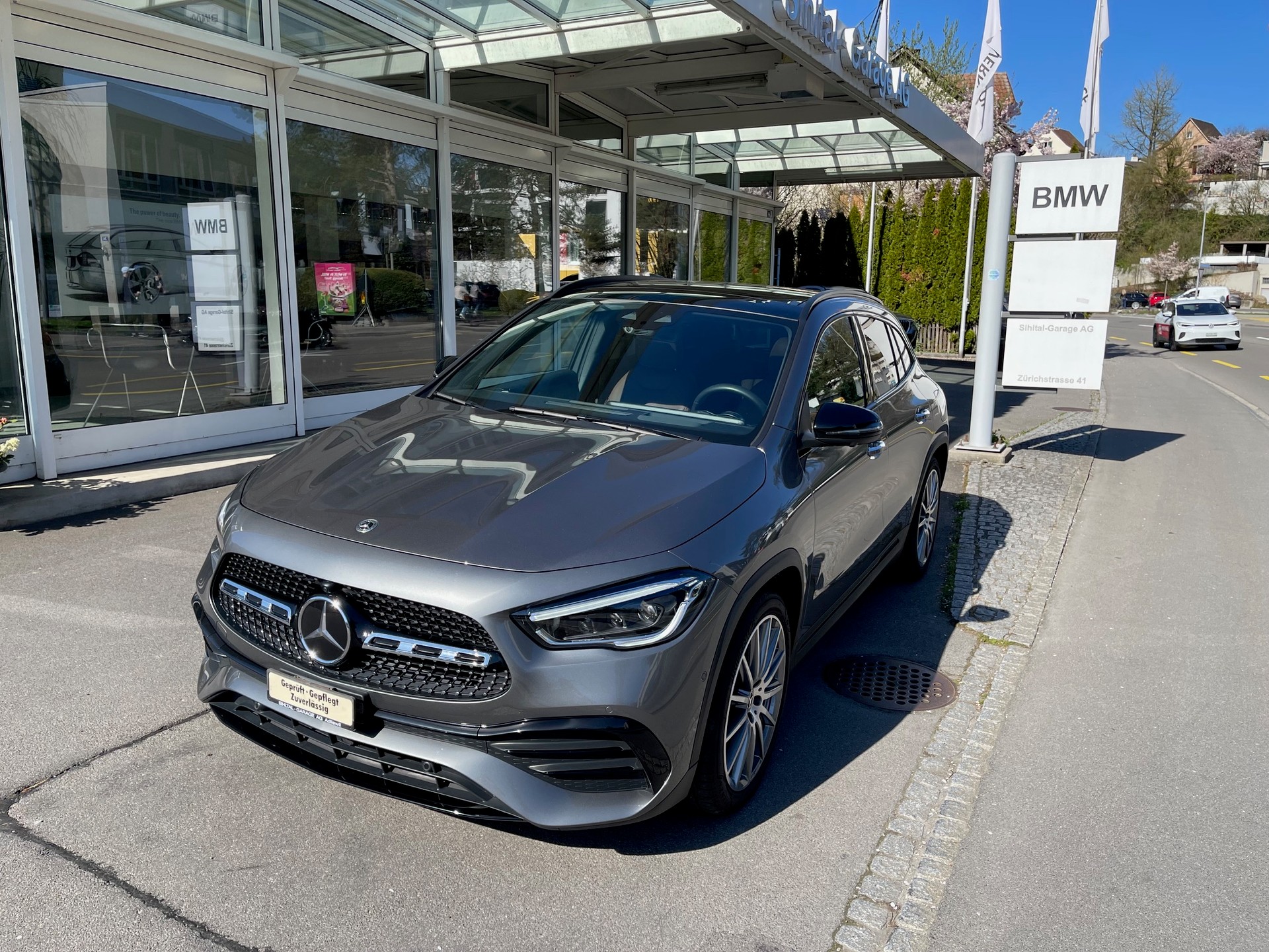MERCEDES-BENZ GLA 220d 4Matic AMG Line 8G-DCT