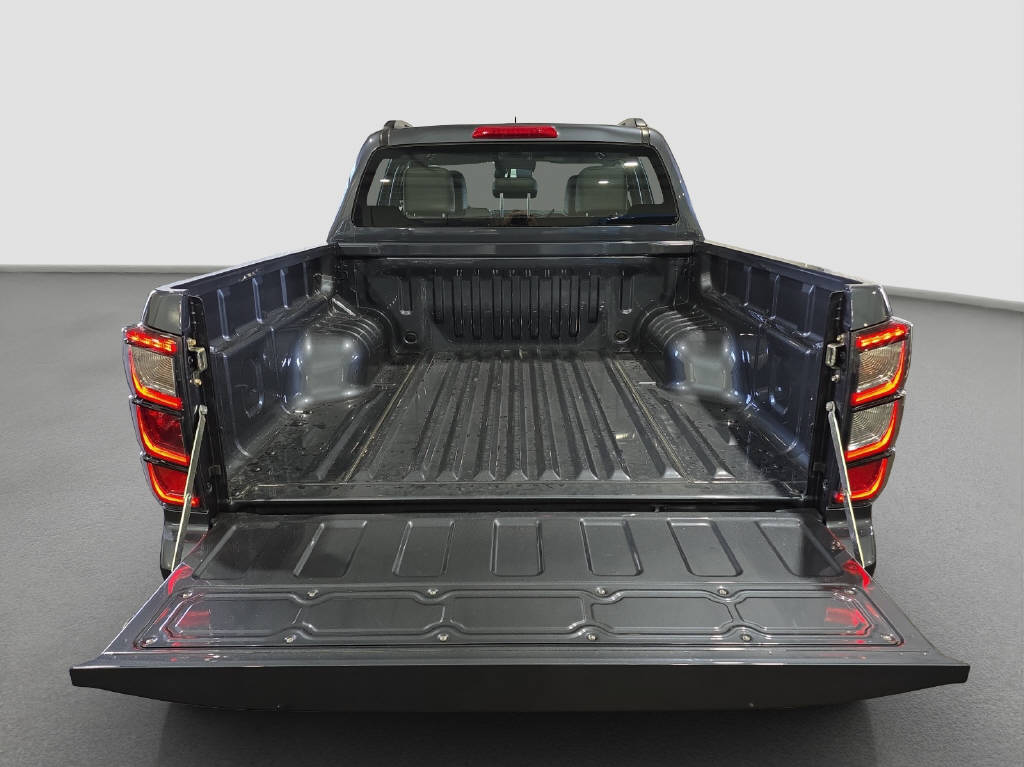 ISUZU D-Max EV Crew Pick-up N60 Nitro Sport 4x4-image-7