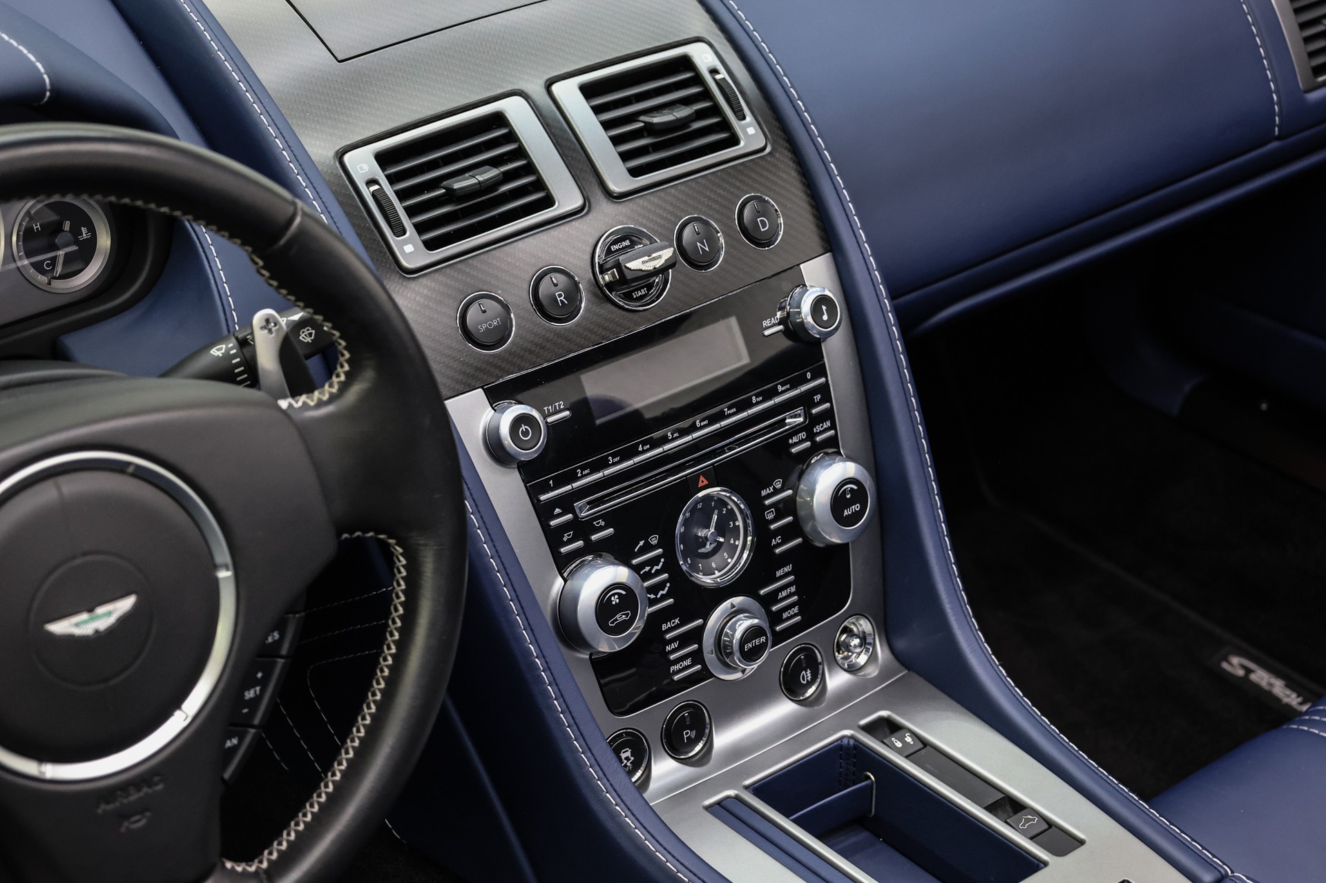 ASTON MARTIN V8 Vantage Roadster 4.7 S Sportshift-image-20