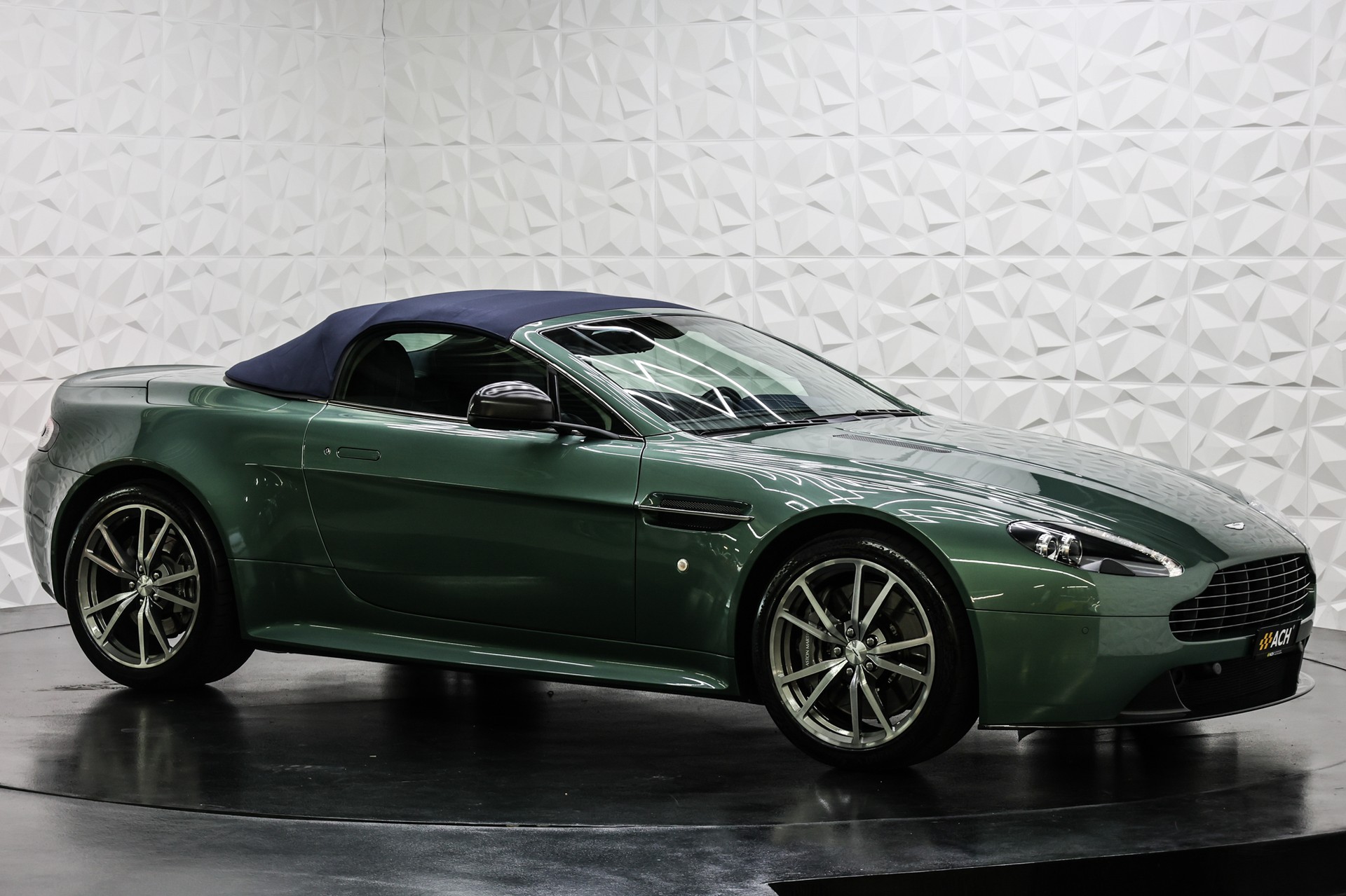 ASTON MARTIN V8 Vantage Roadster 4.7 S Sportshift-image-16