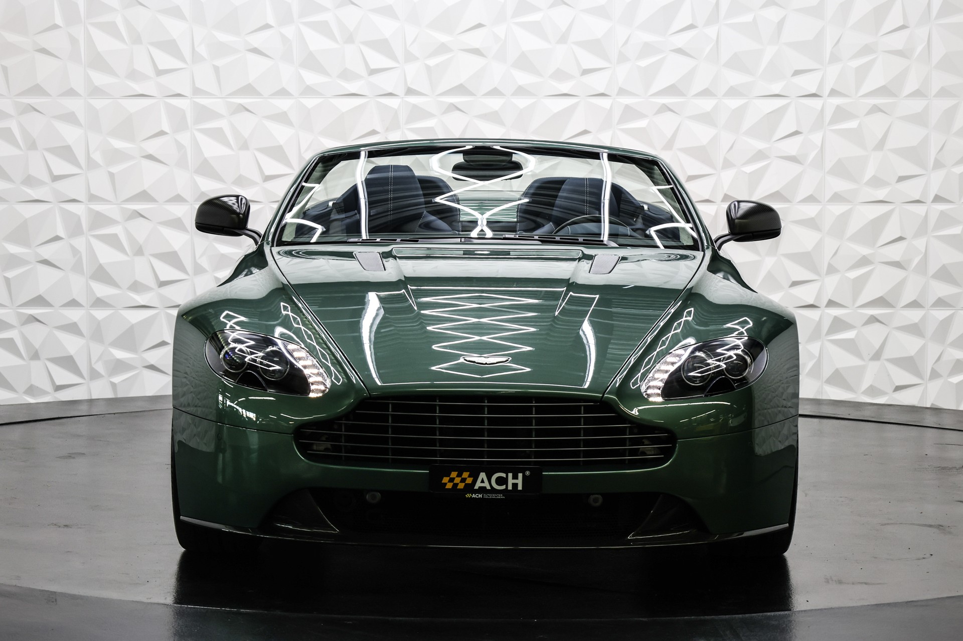 ASTON MARTIN V8 Vantage Roadster 4.7 S Sportshift-showroom-element-1