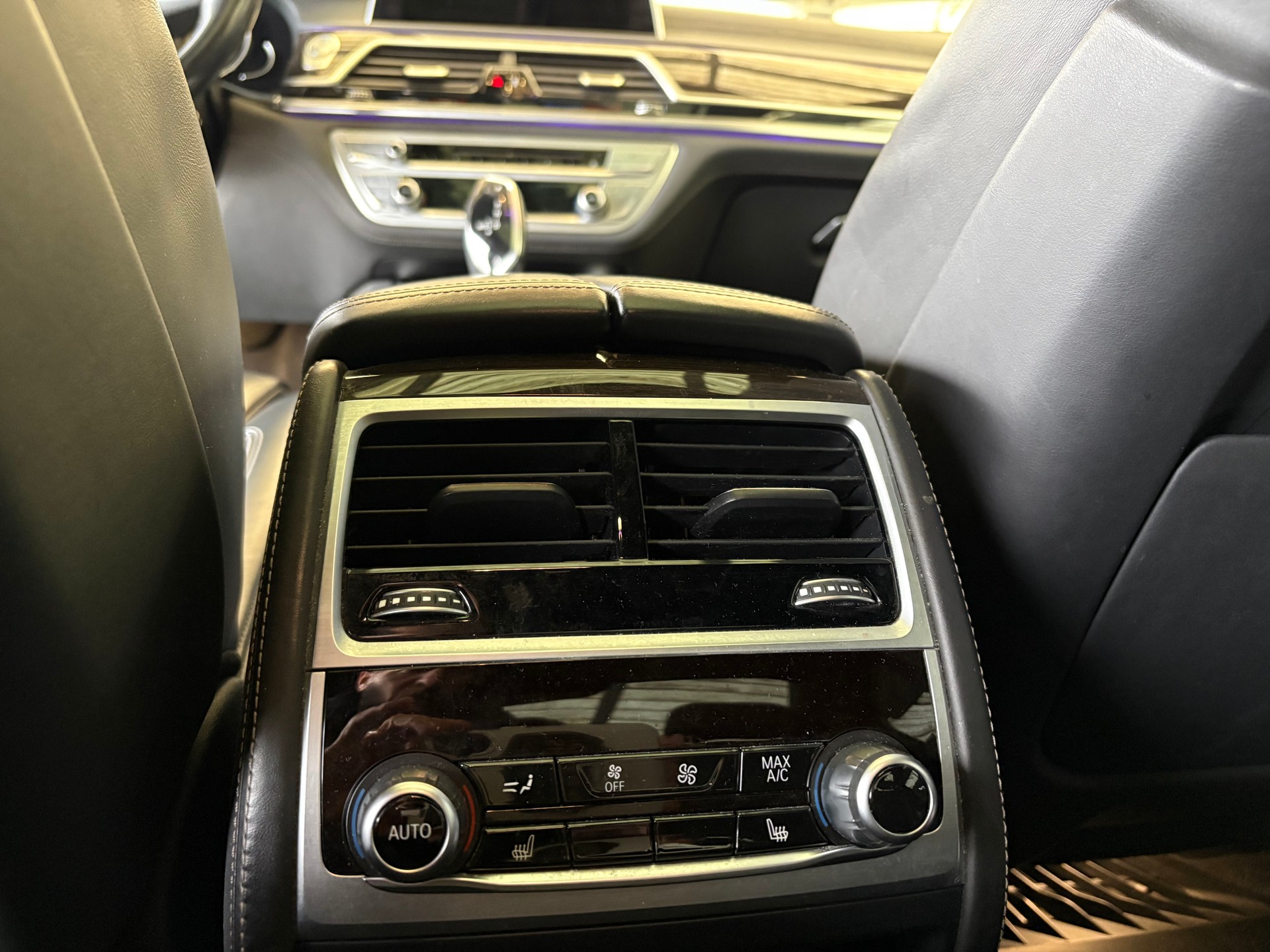 BMW 730d xDrive Steptronic-image-10
