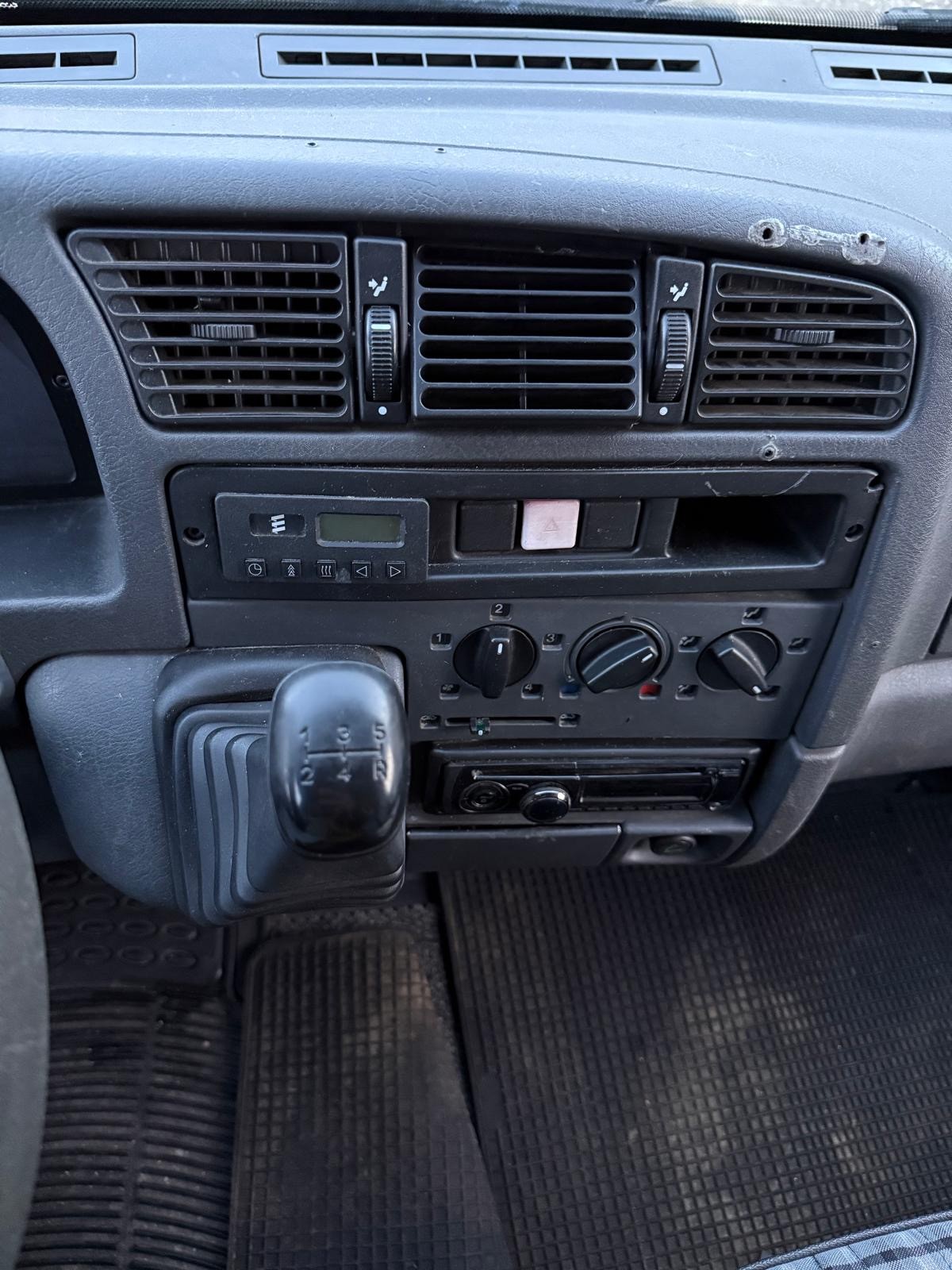 PEUGEOT Boxer 2.5TDi 320 MH Hochd-image-9