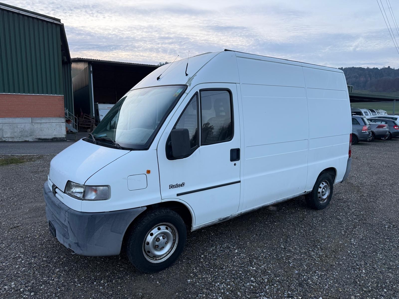 PEUGEOT Boxer 2.5TDi 320 MH Hochd-showroom-element-2