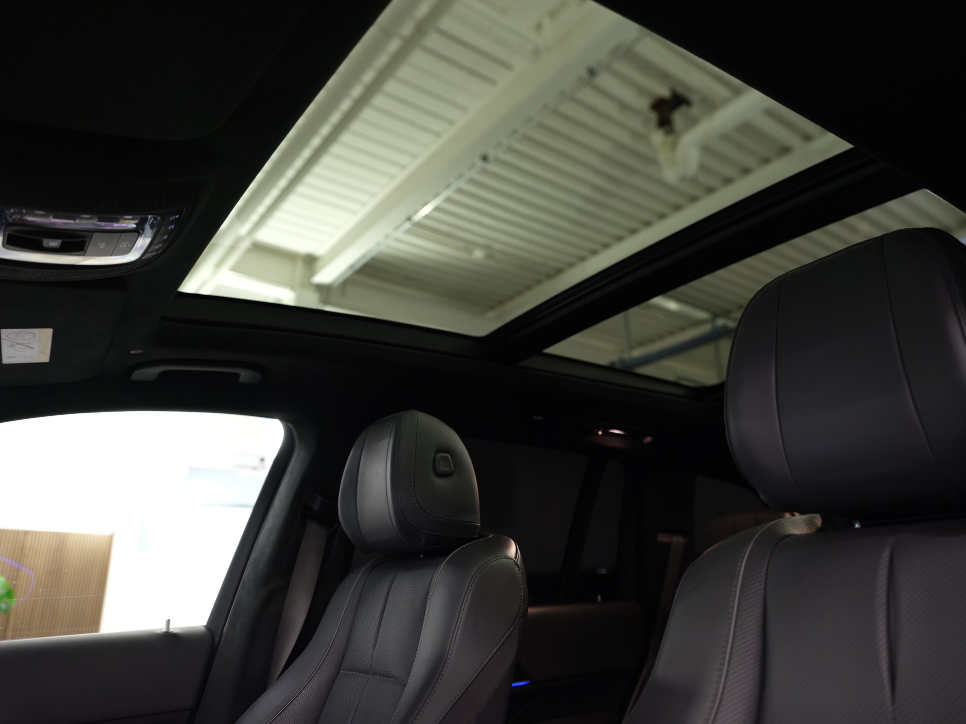MERCEDES-BENZ GLS 580 4Matic 9G-Tronic-image-15
