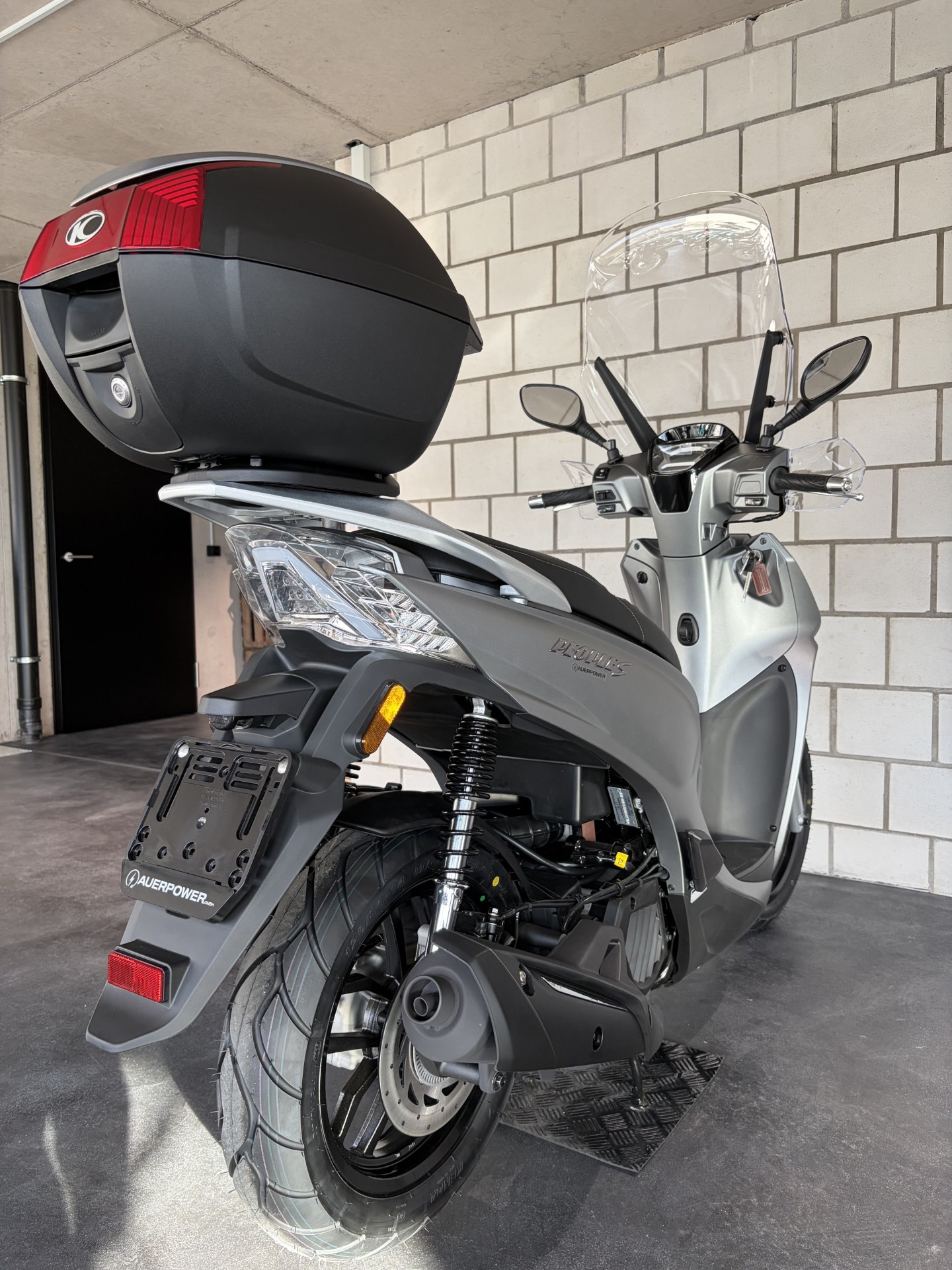 KYMCO People S 125i ABS Topcase/Windschild-image-5