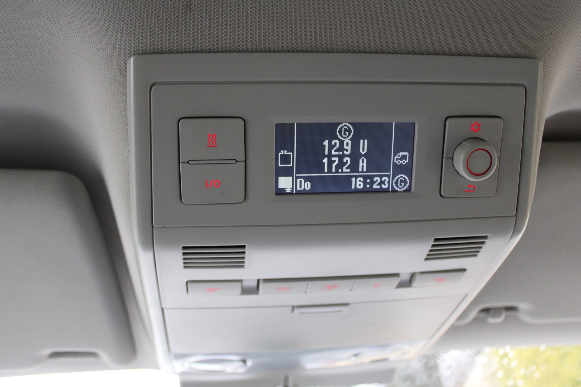 VW T6 California 3000 2.0 TDI 150 Co. Liberty DSG 4m-image-12