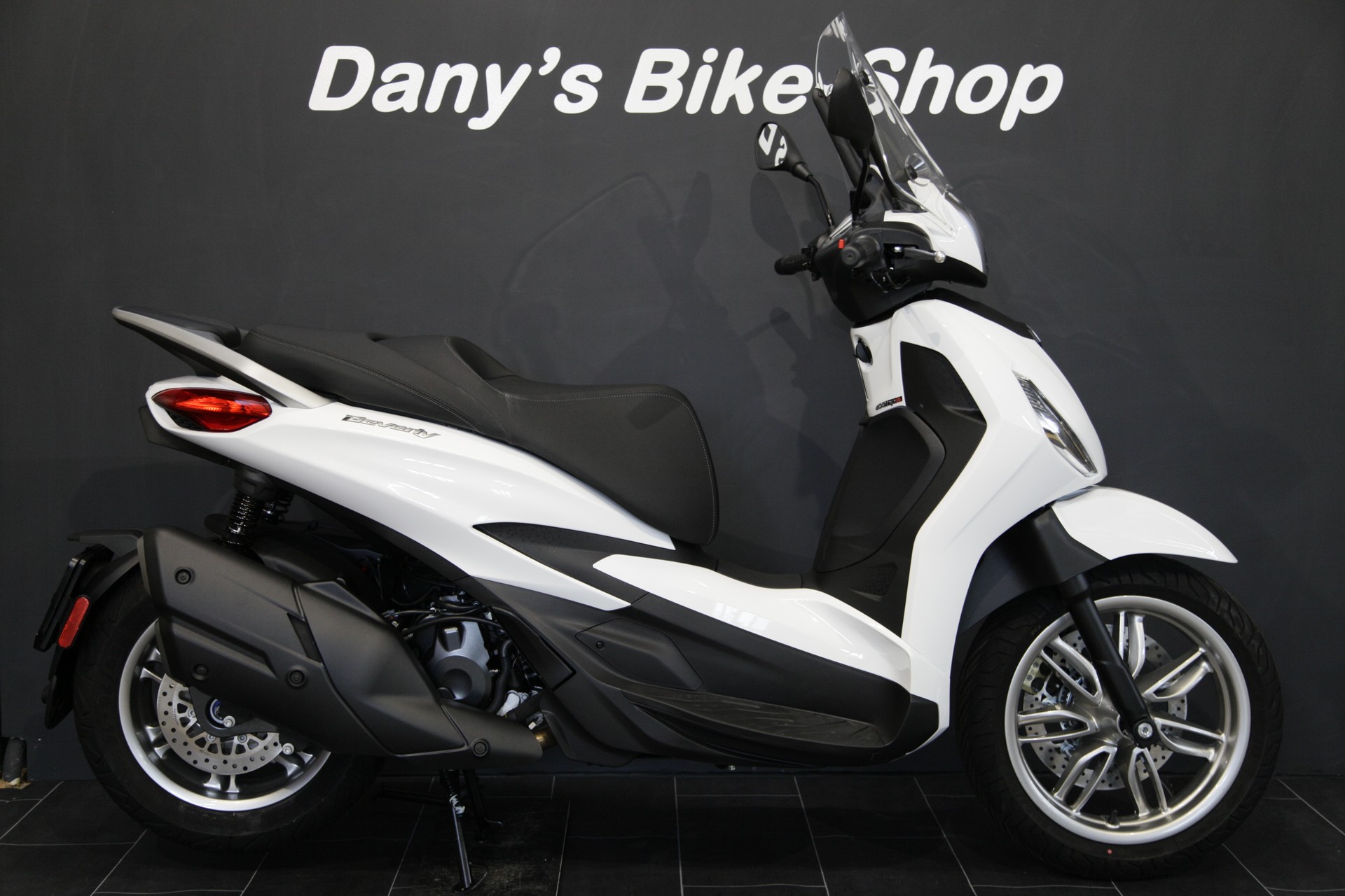 PIAGGIO Beverly 400 E5+ (4 Jahre Garantie)-image-0