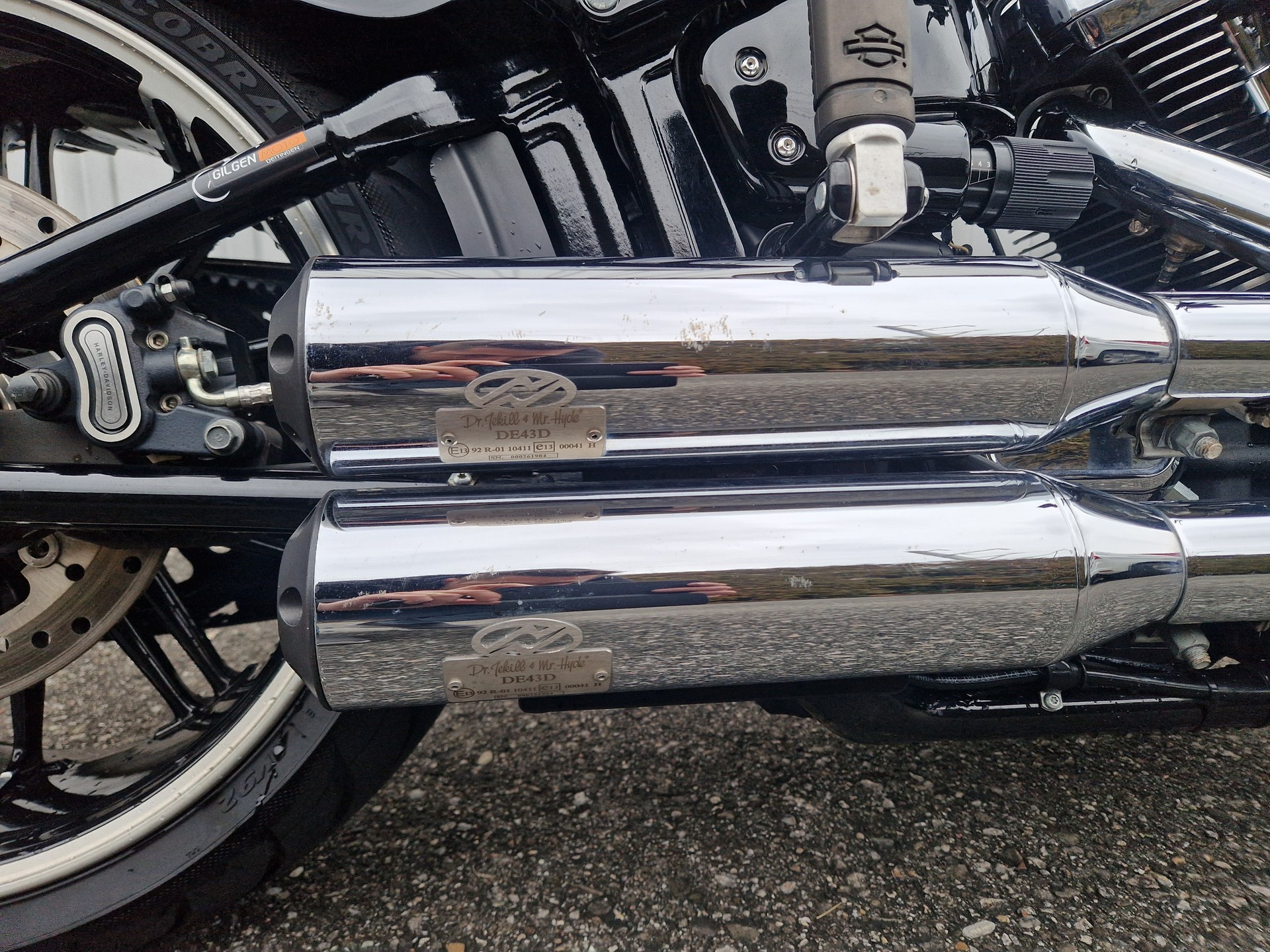HARLEY-DAVIDSON FXBRS Breakout 114 ABS-image-5