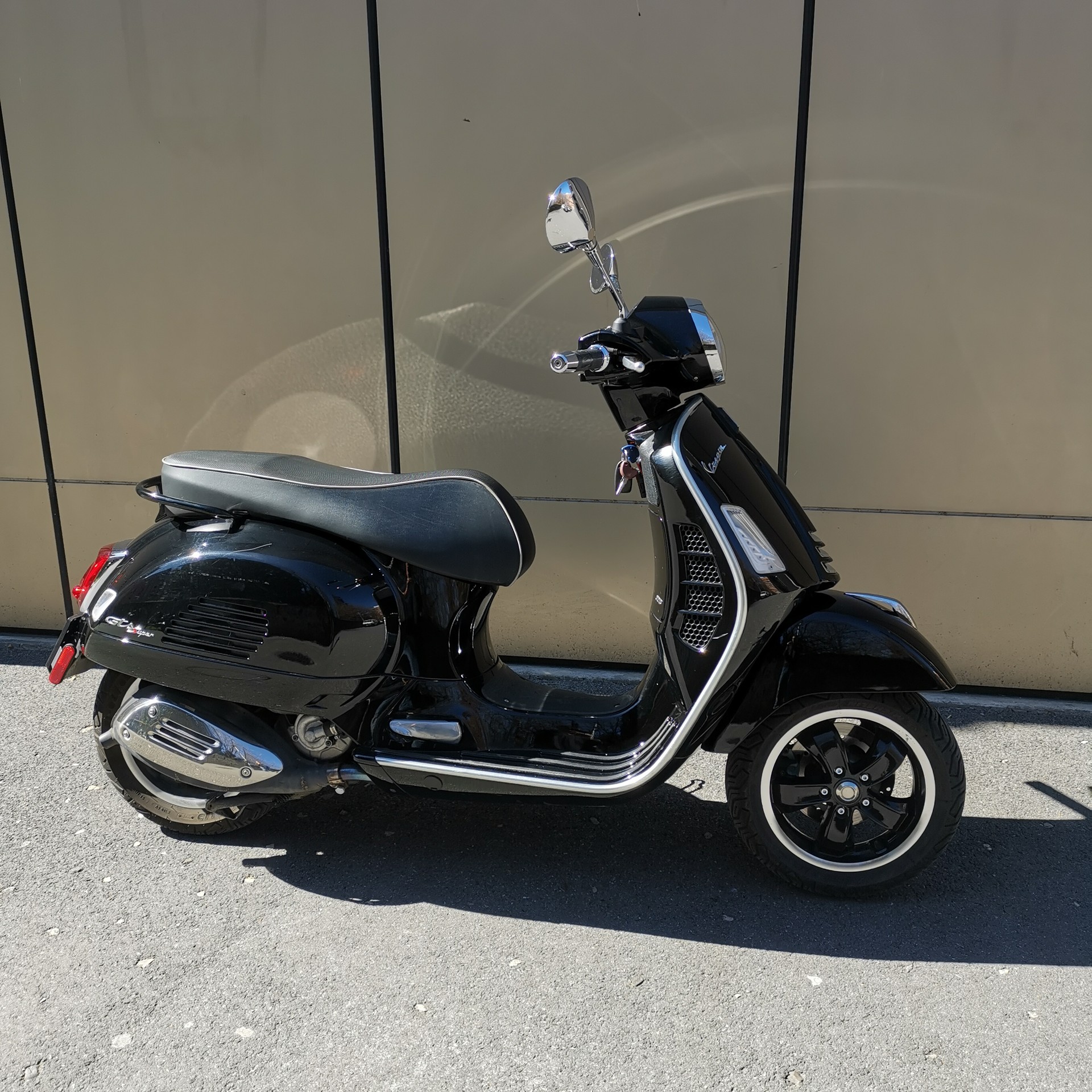 PIAGGIO Vespa GTS 300 HPE Super ABS/ASR-image-3