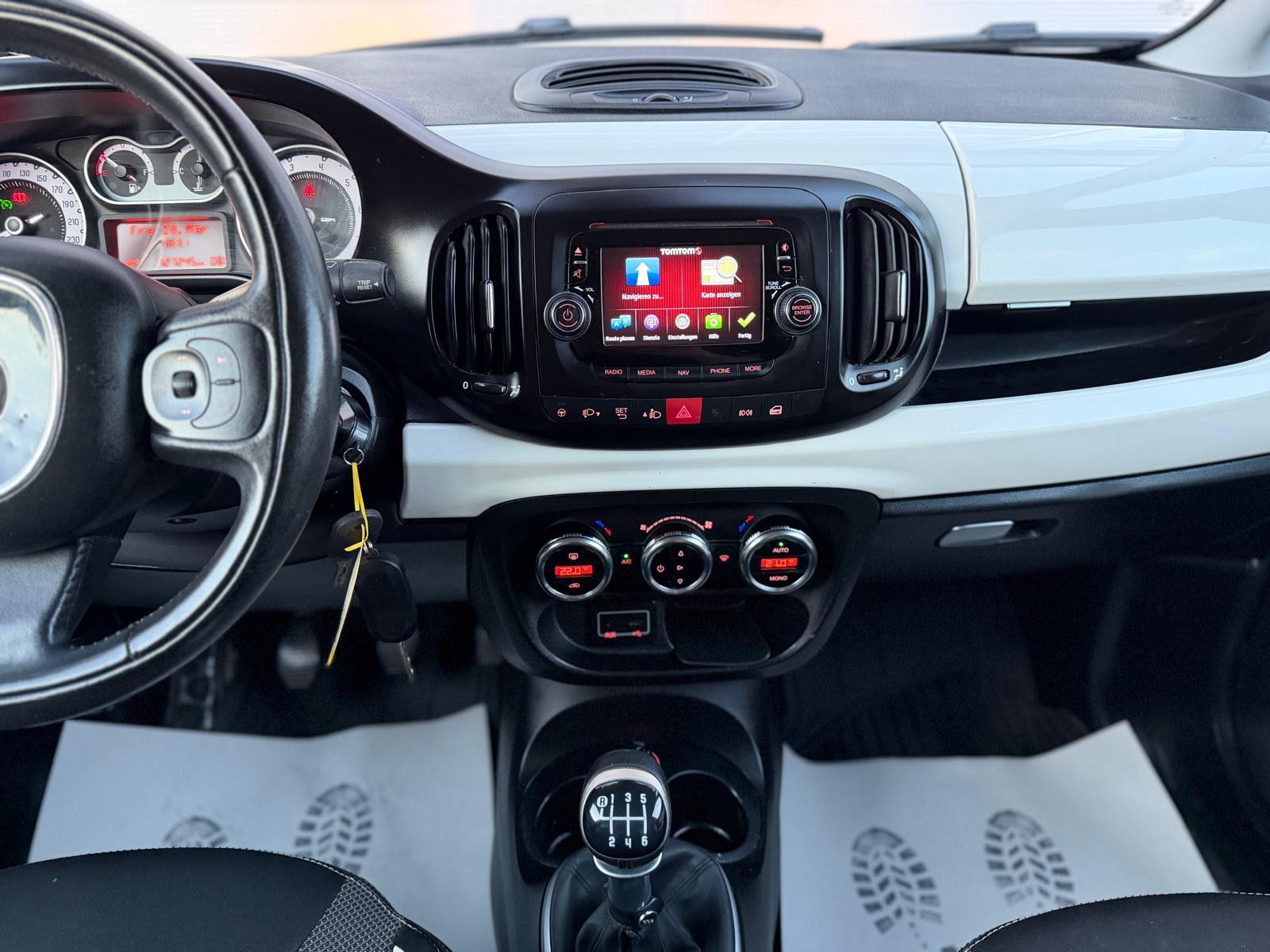 FIAT 500L 1.4 TB 16V Trekking-image-14