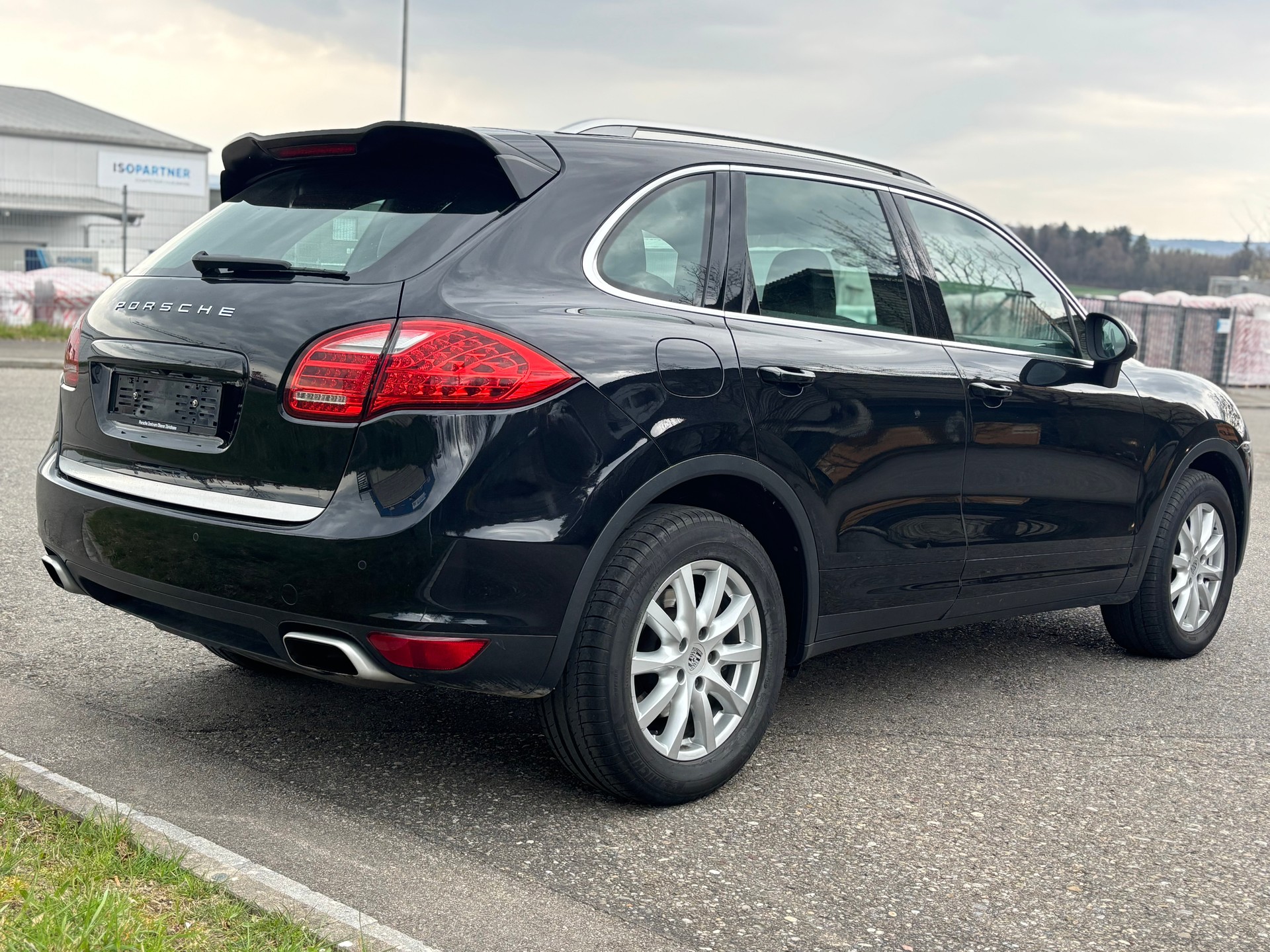 PORSCHE Cayenne Tiptronic-showroom-element-3