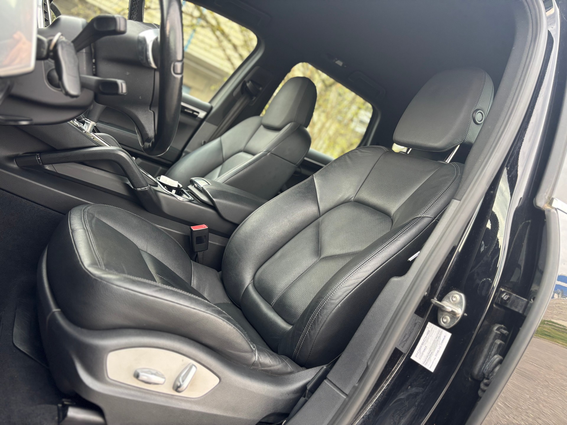 PORSCHE Cayenne Tiptronic-image-9