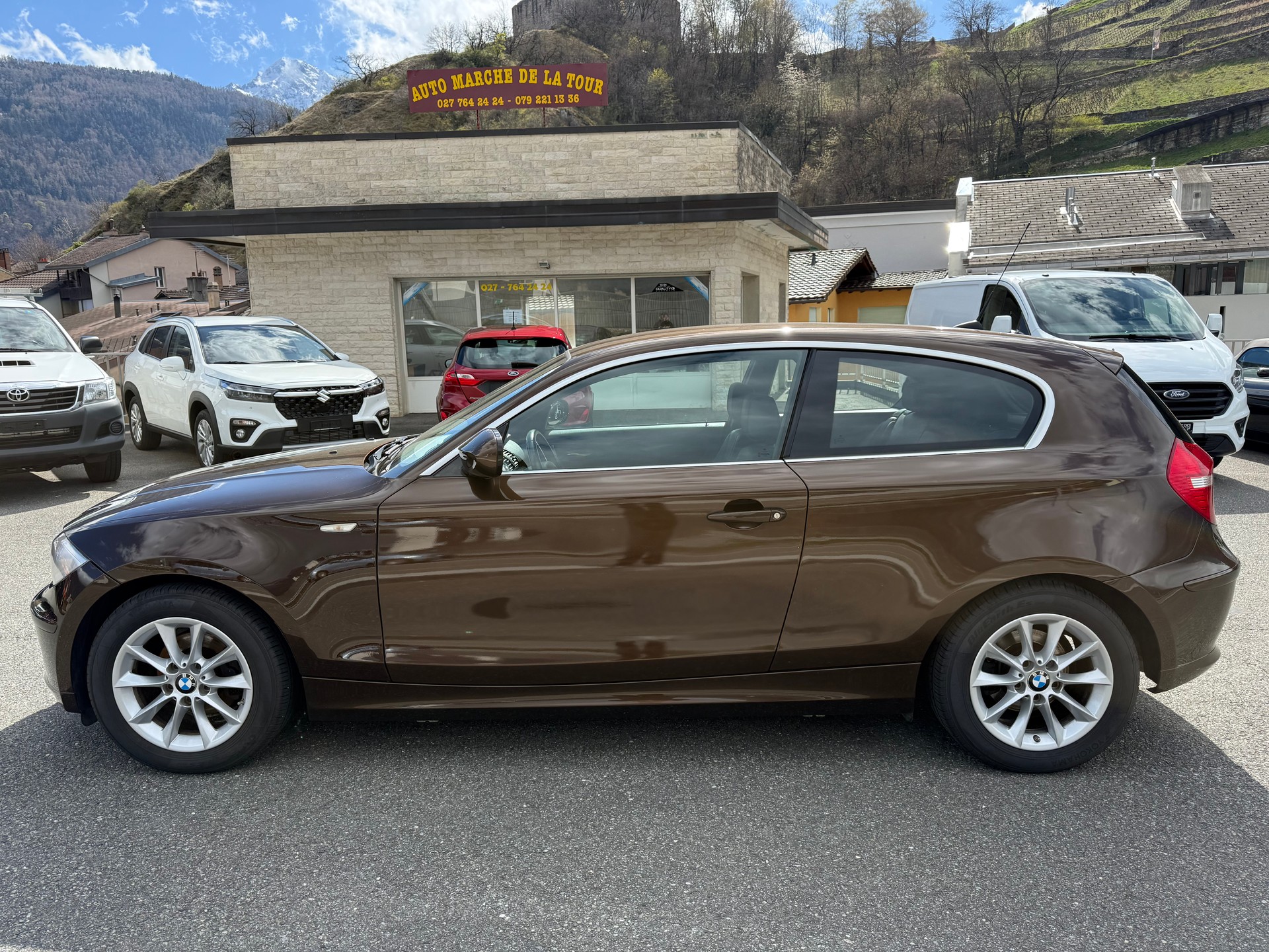 BMW 116i-image-1