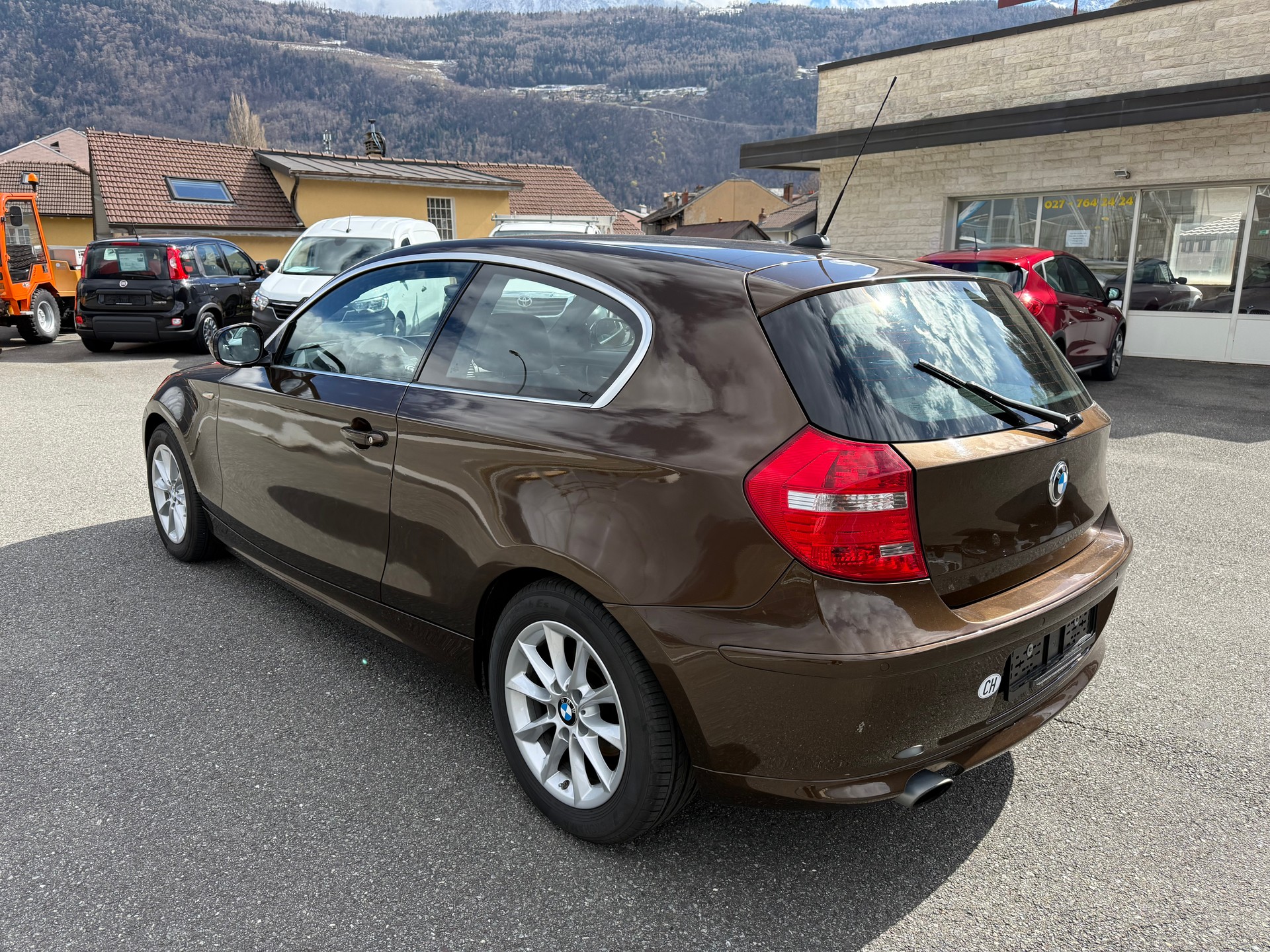 BMW 116i-image-8