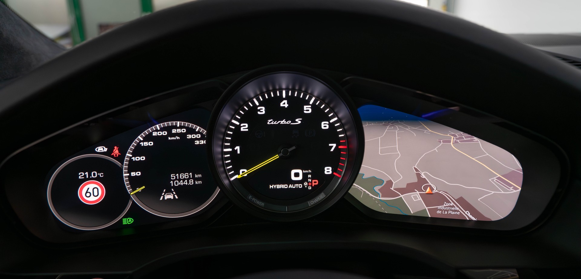 PORSCHE Cayenne Turbo S Coupe E-Hybrid-image-13