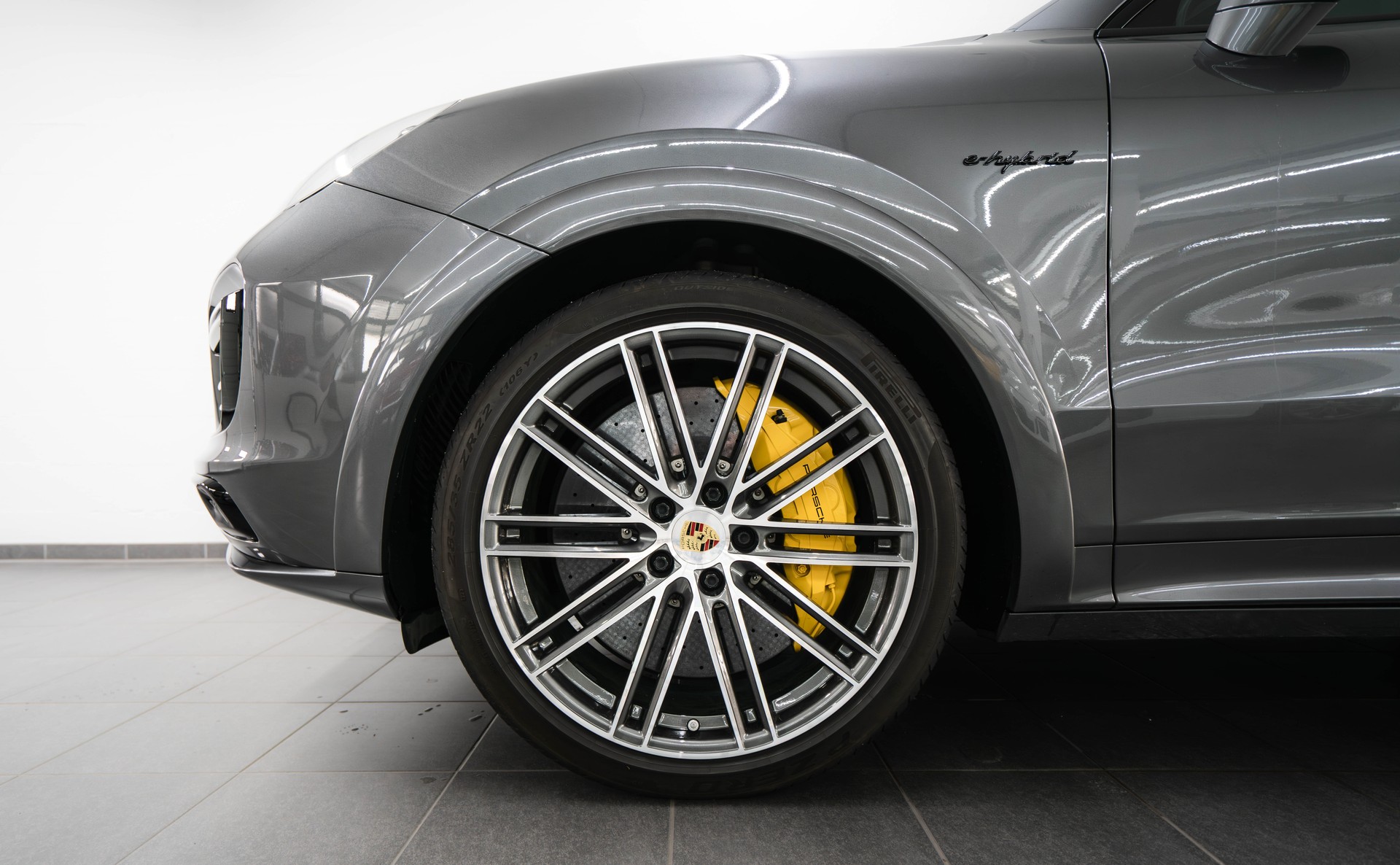 PORSCHE Cayenne Turbo S Coupe E-Hybrid-image-6