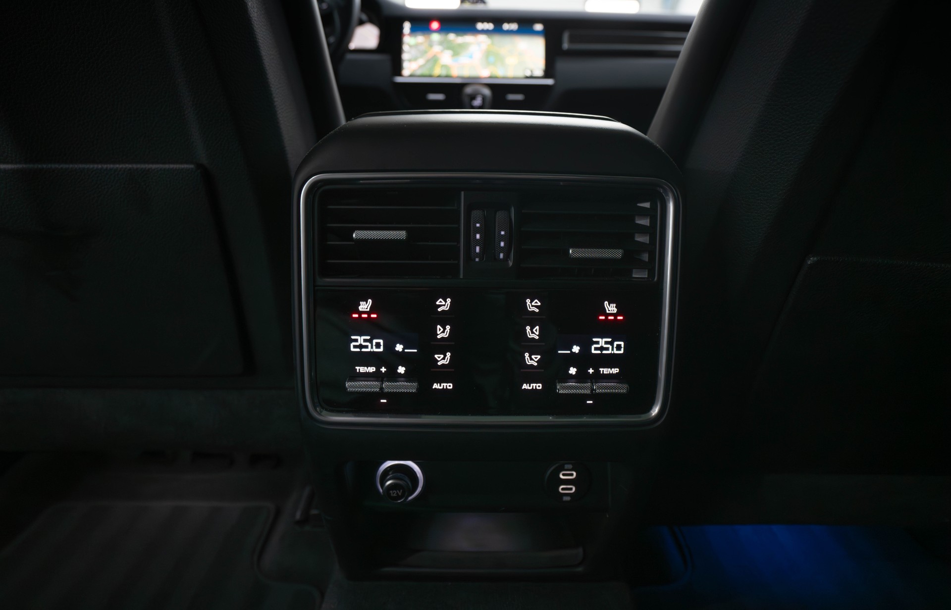 PORSCHE Cayenne Turbo S Coupe E-Hybrid-image-17