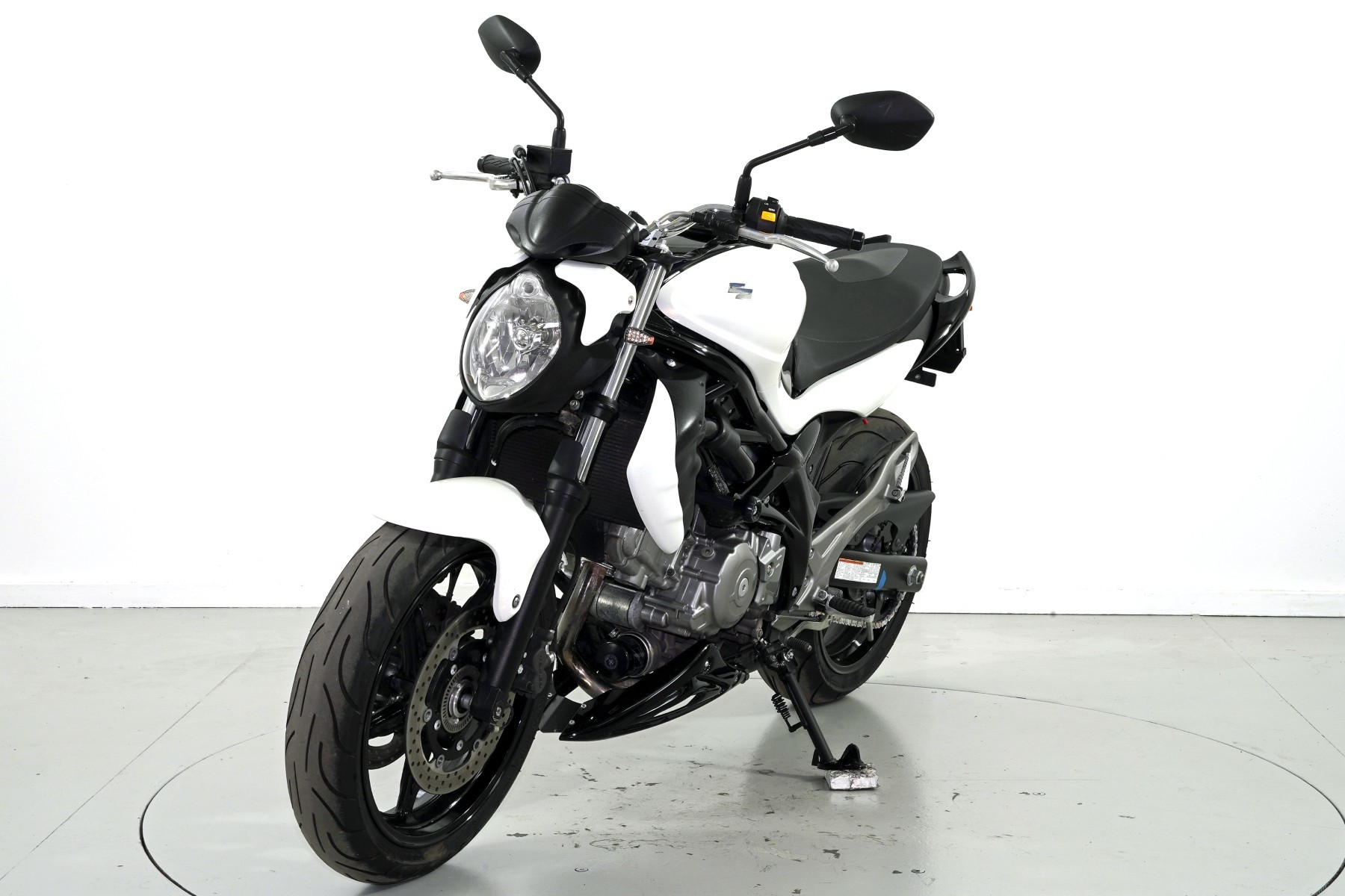SUZUKI SFV 650 A Gladius-image-2