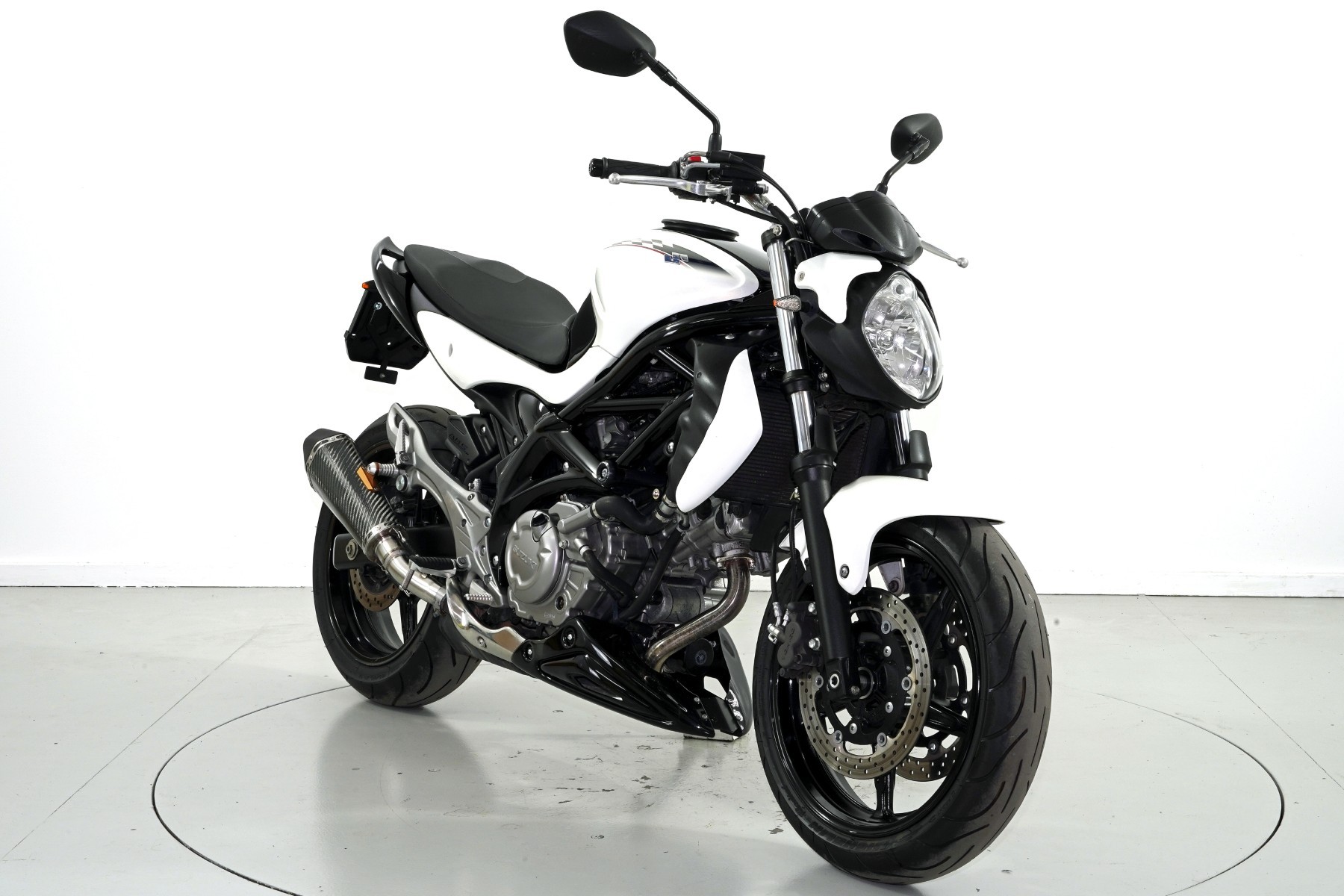 SUZUKI SFV 650 A Gladius-image-1