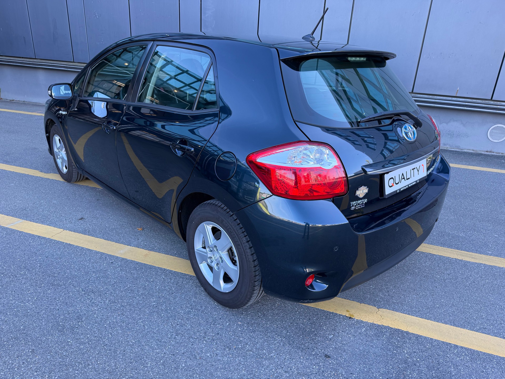 TOYOTA Auris 1.8 16V HSD Linea Luna-image-5
