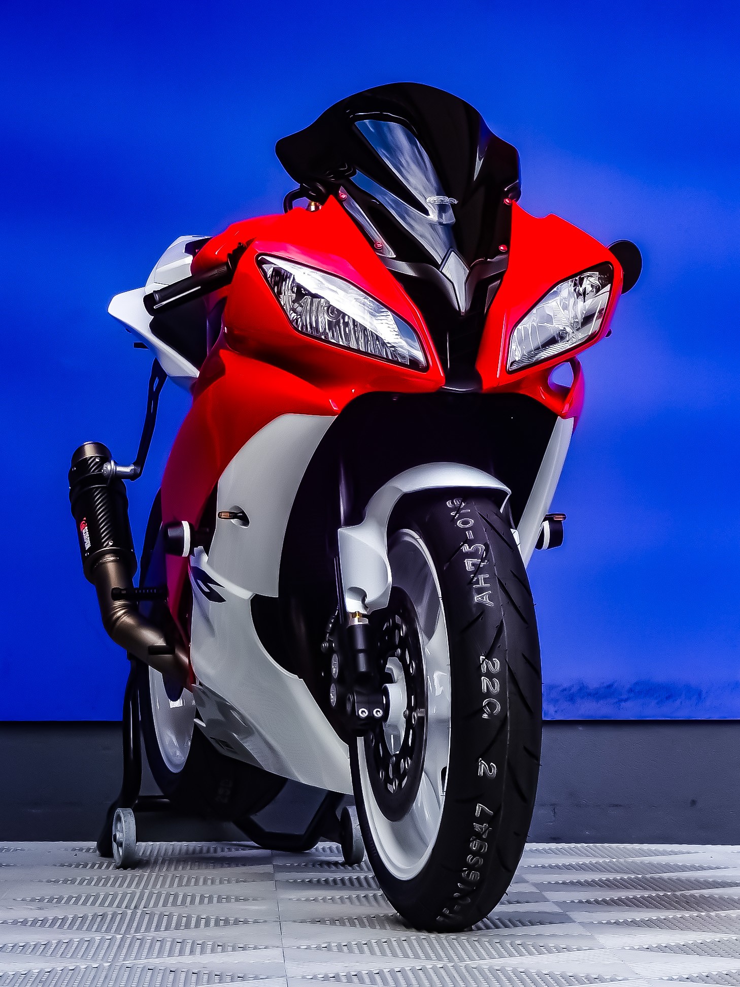 YAMAHA YZF-R6-image-0
