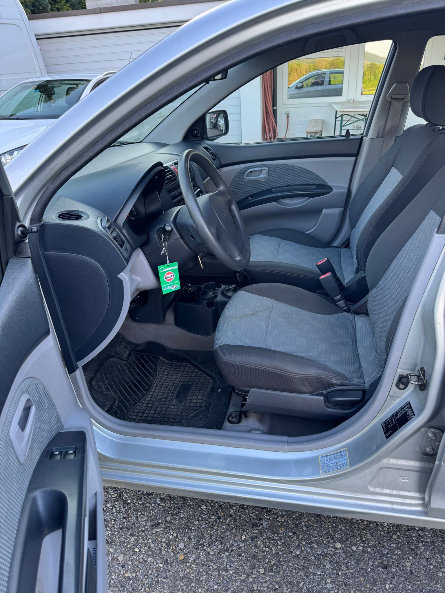 KIA Picanto 1.1 Classic-image-9