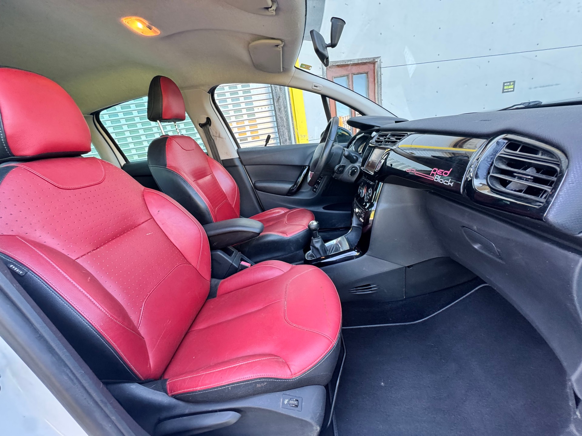 CITROEN C3 1.6i 16V Red Block-image-10