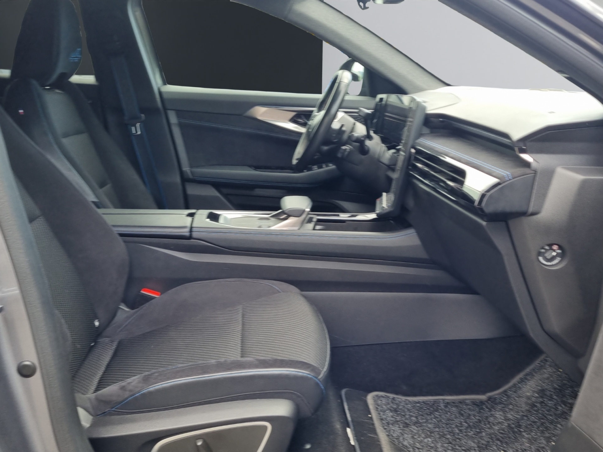 RENAULT Austral 1.2 E-Tech iconic esprit Alpine-image-11