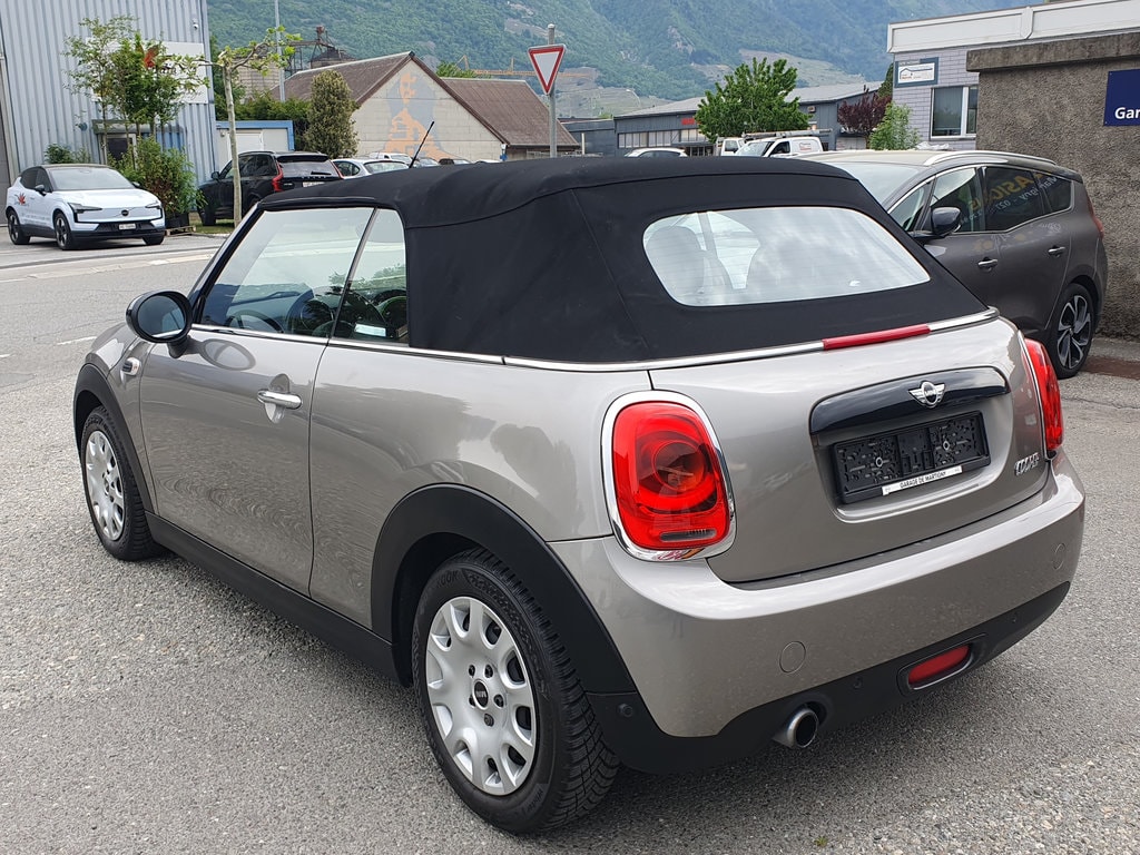 MINI Cooper Cabriolet-image-5