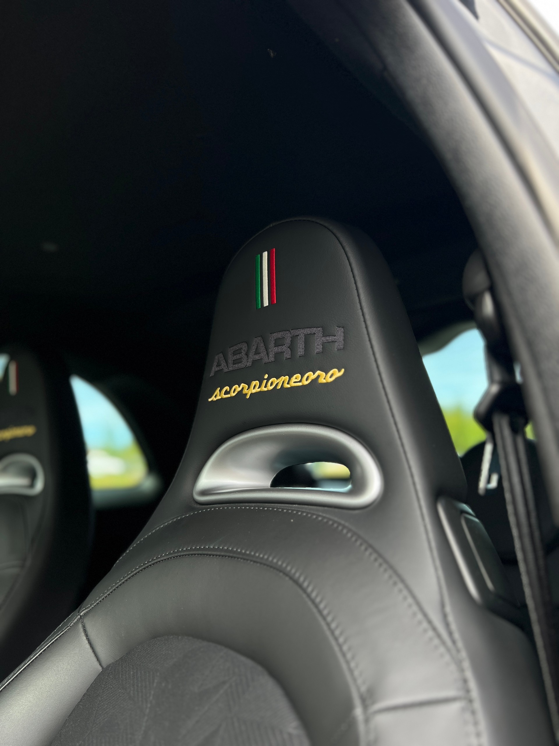FIAT 500 Abarth-image-5