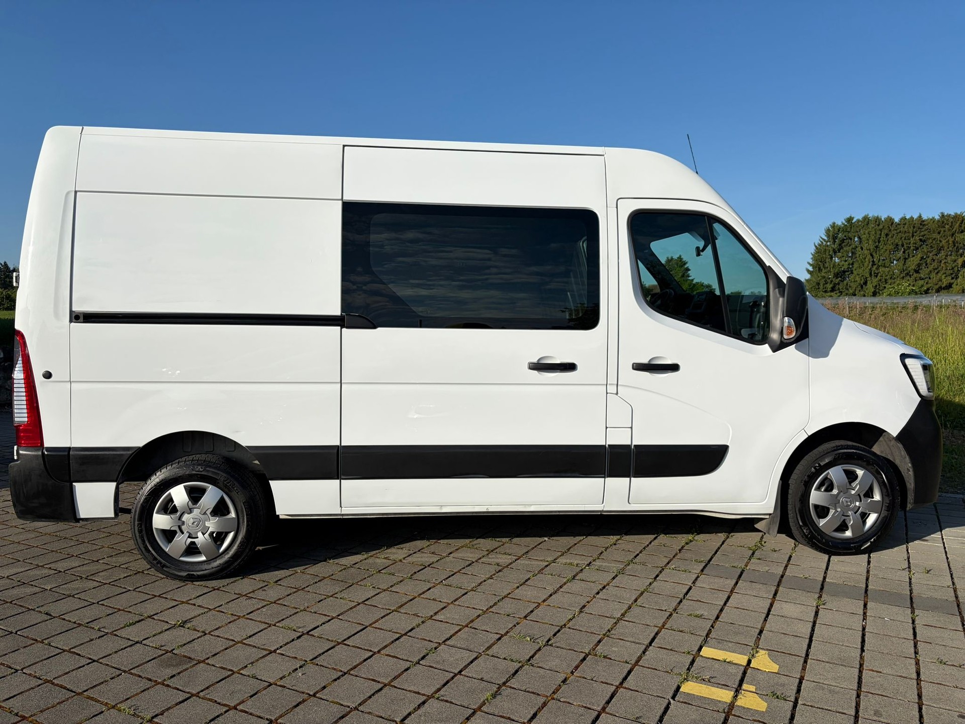 RENAULT Master T35 2.3dCi 135 L2H2-image-8
