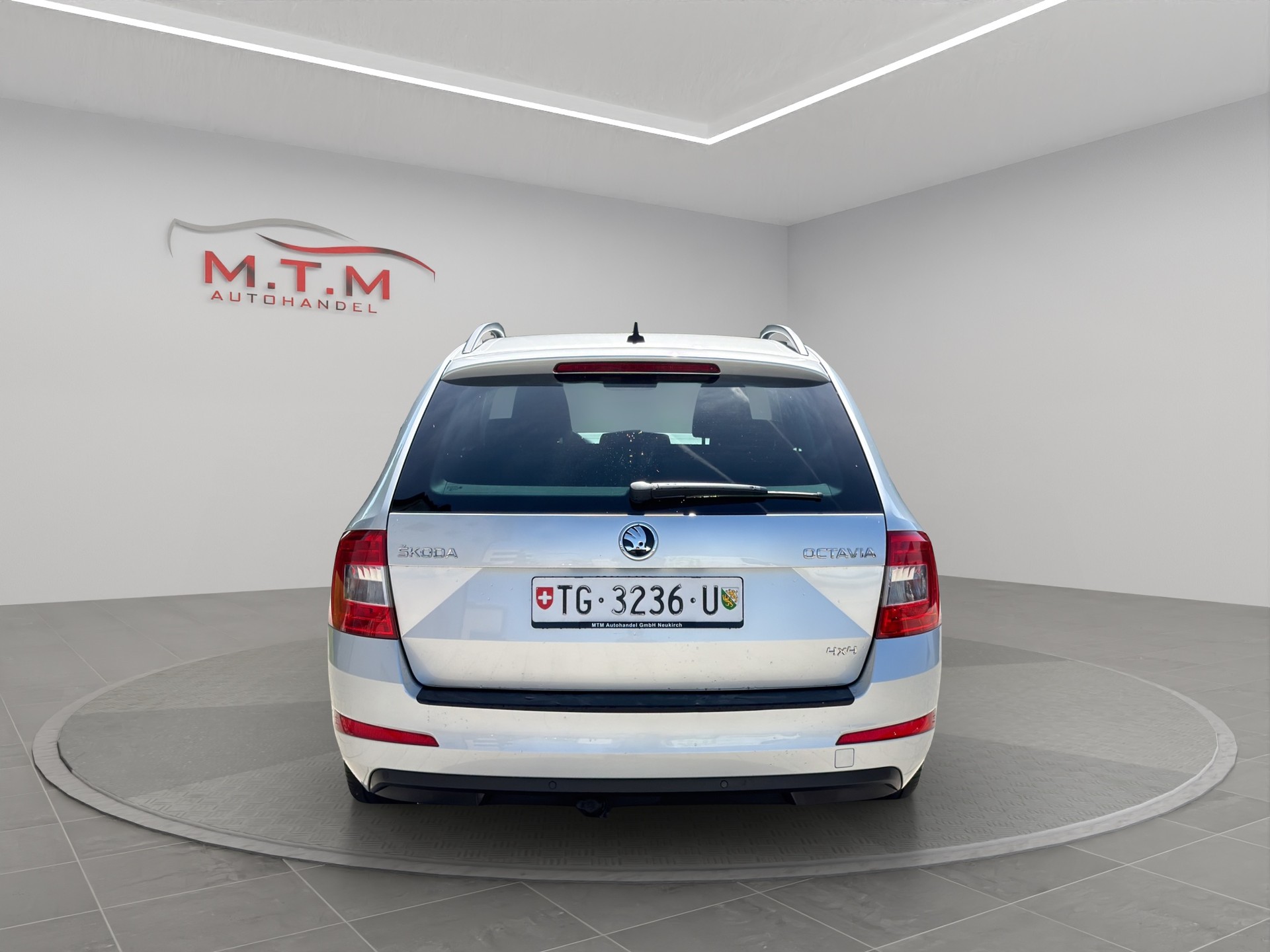 SKODA Octavia Combi 2.0 TDI Ambition 4x4 DSG-image-7
