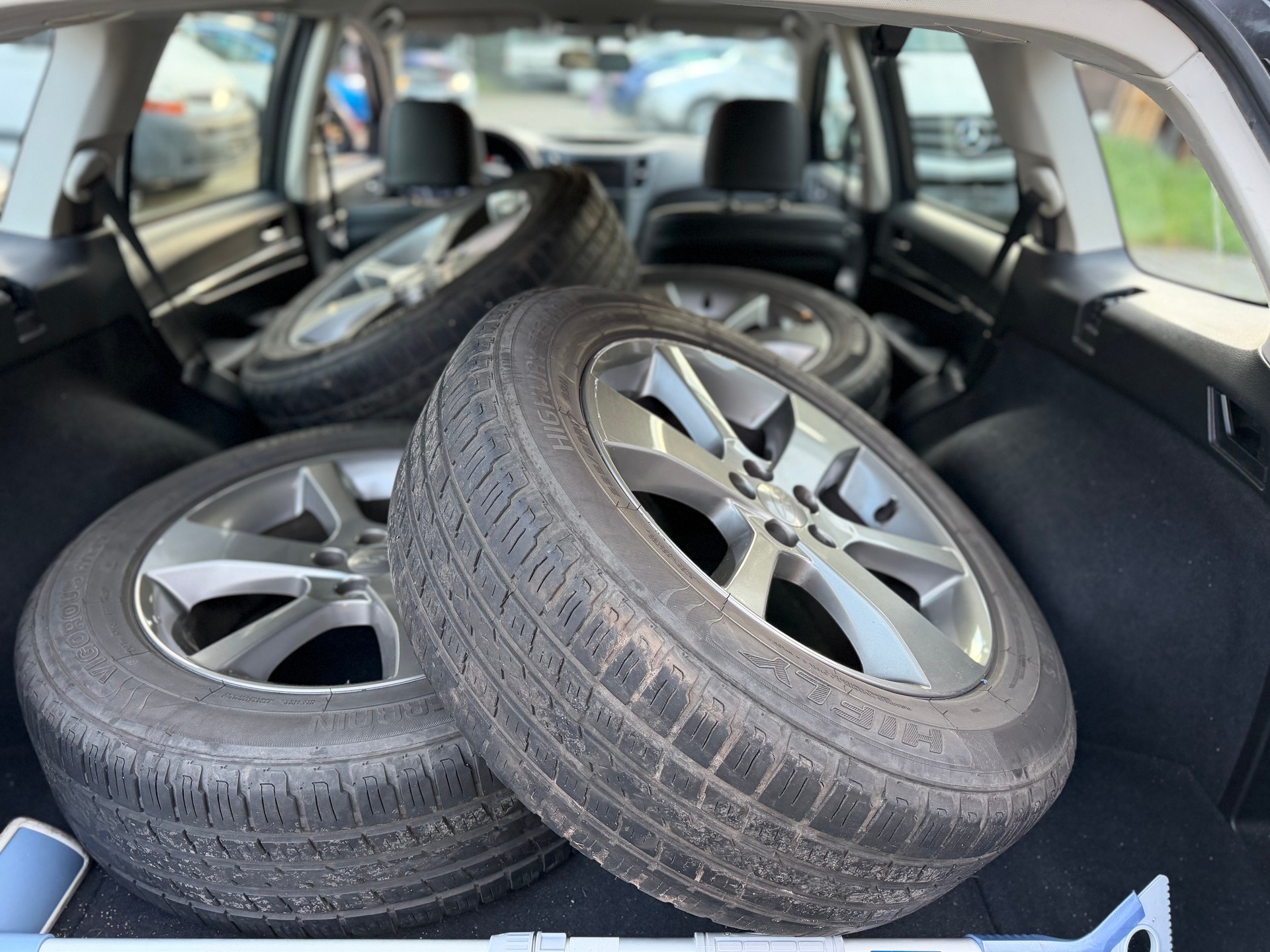 SUBARU Outback 2.0D Swiss Classic AWD Lineartronic-image-5