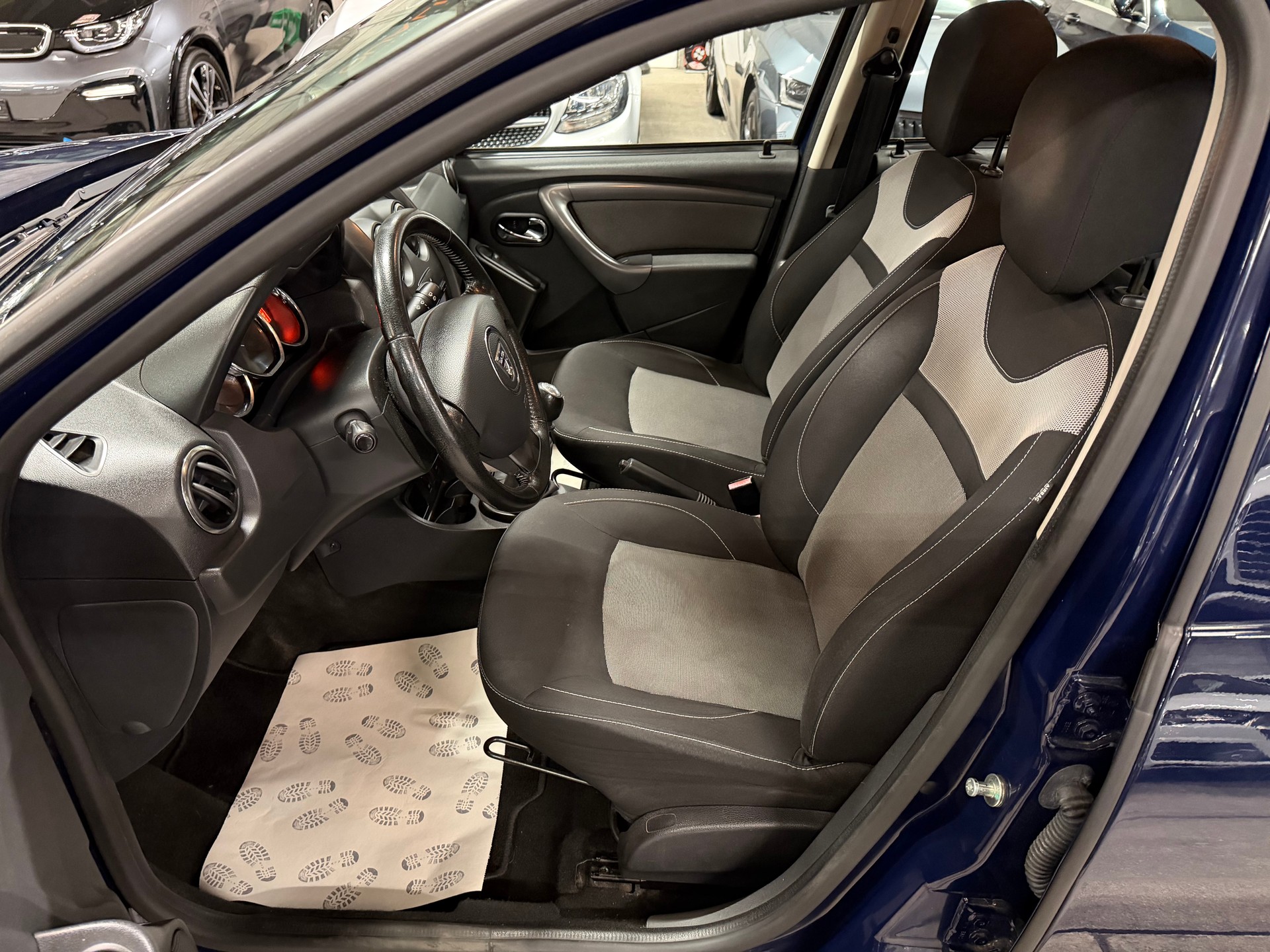 DACIA Duster 1.2 T Ambiance 4x2-image-9