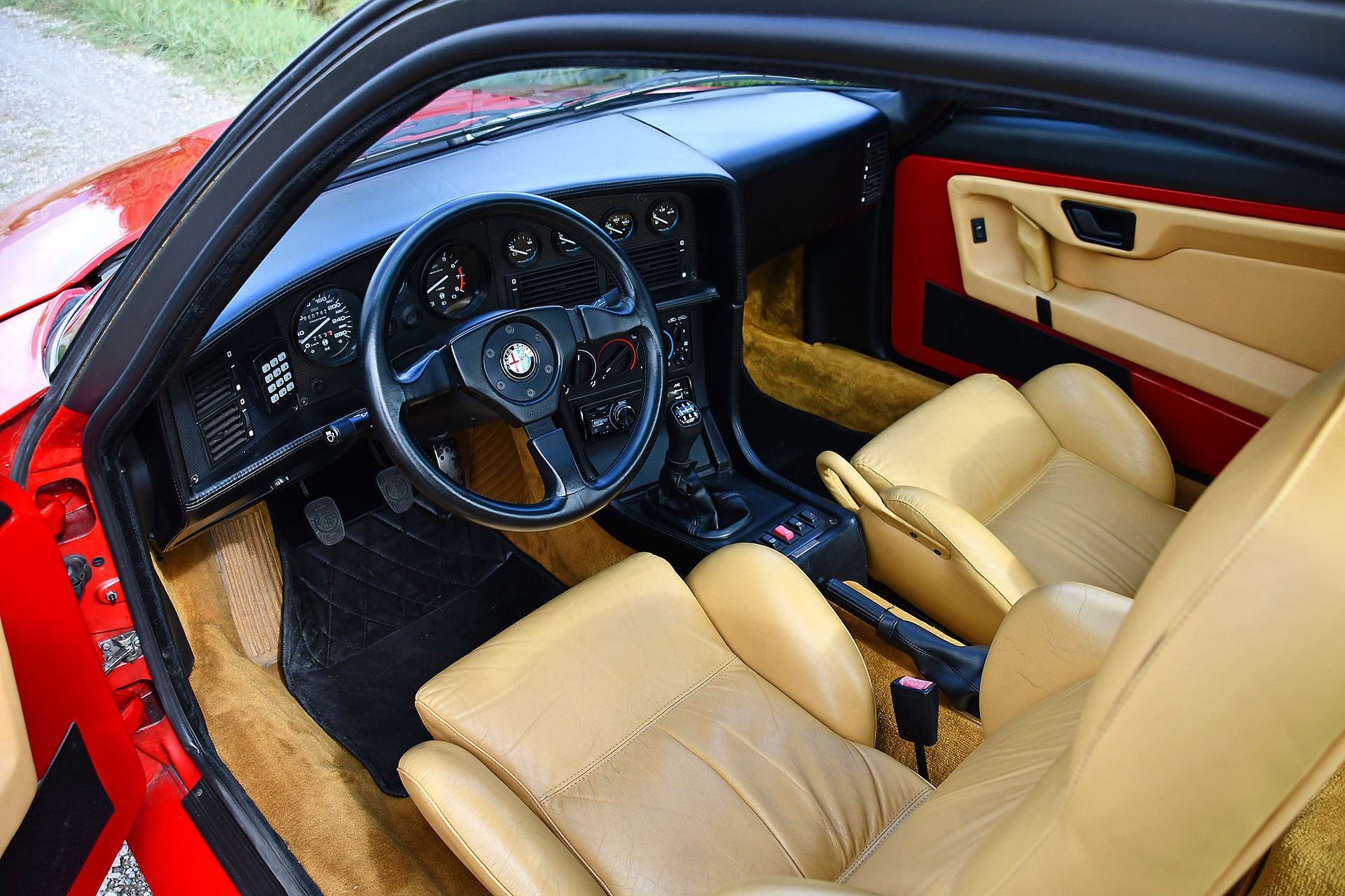 ALFA ROMEO S.Z. (ES30)-image-7