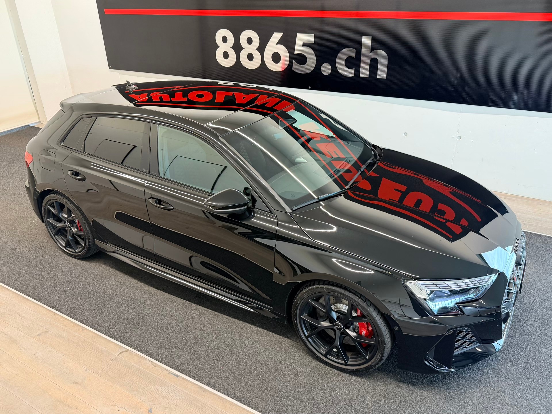 AUDI RS3 Sportback 2.5 TSI quattro S-tronic-image-4