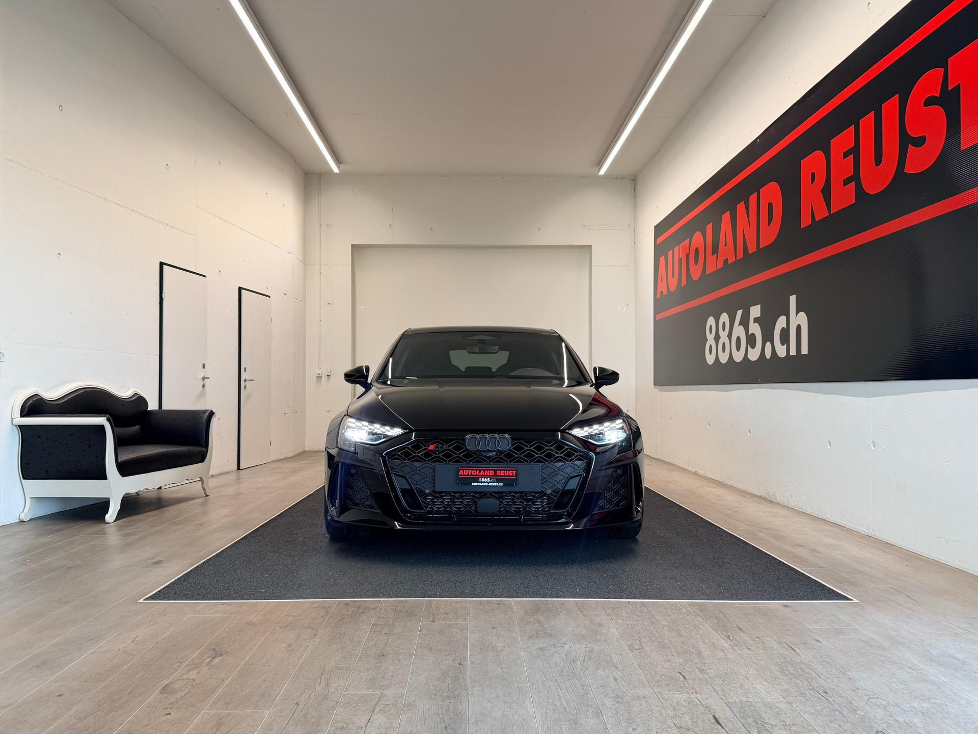 AUDI RS3 Sportback 2.5 TSI quattro S-tronic-showroom-element-1