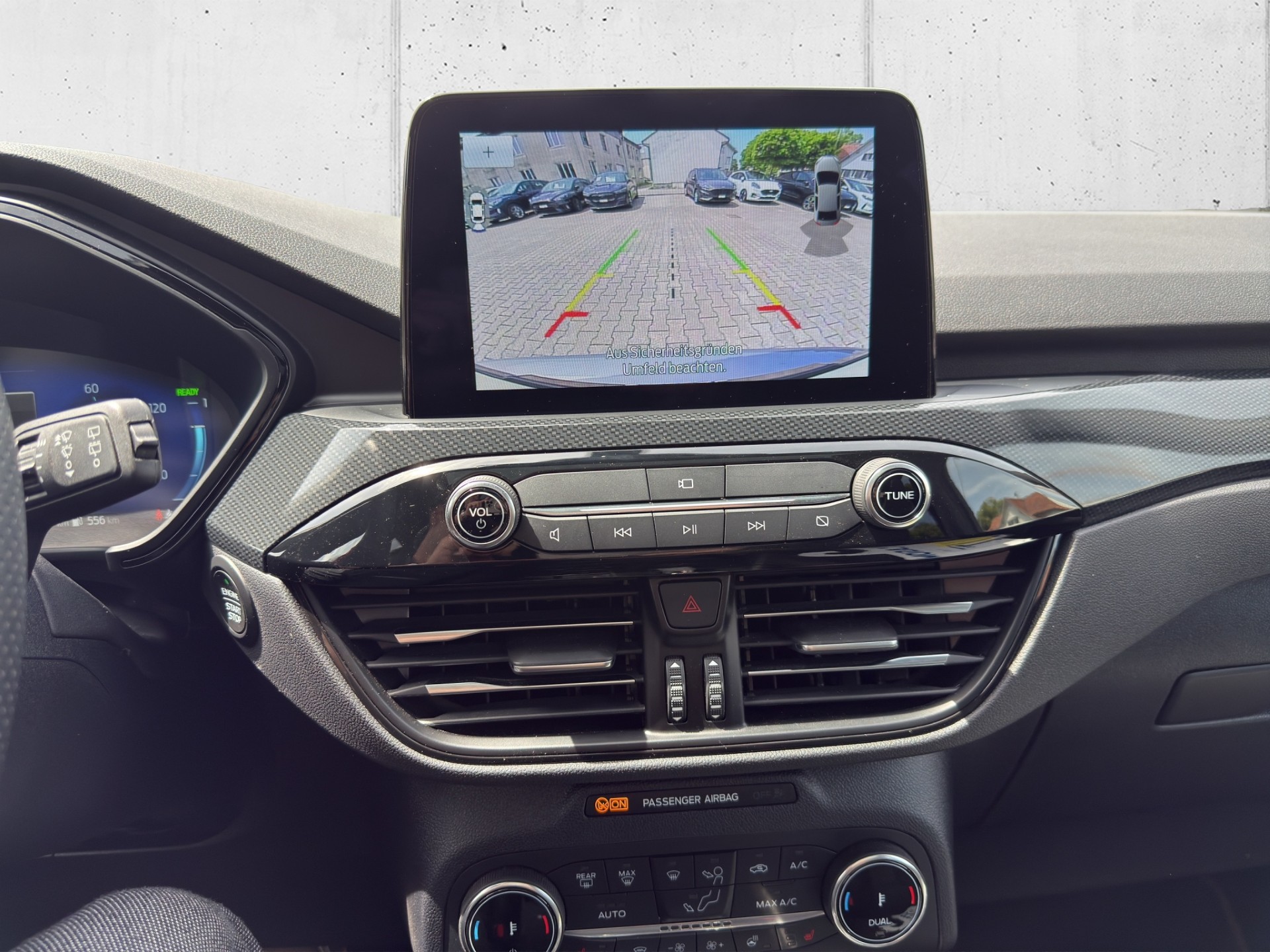 FORD Kuga 2.5 Plug-in Hybrid ST-Line X-image-11