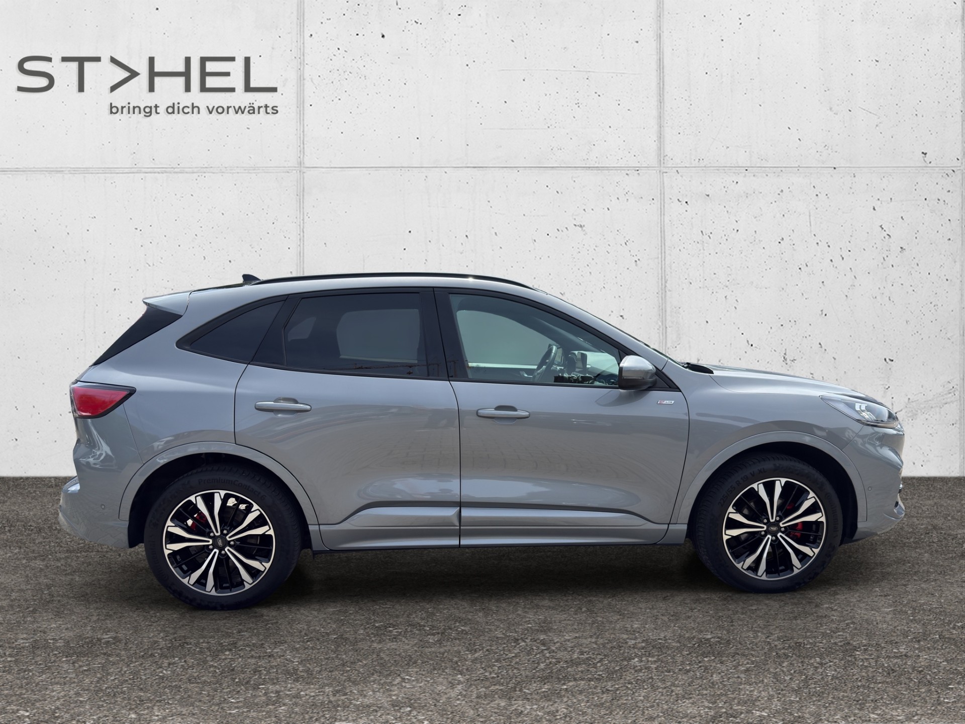 FORD Kuga 2.5 Plug-in Hybrid ST-Line X-showroom-element-3