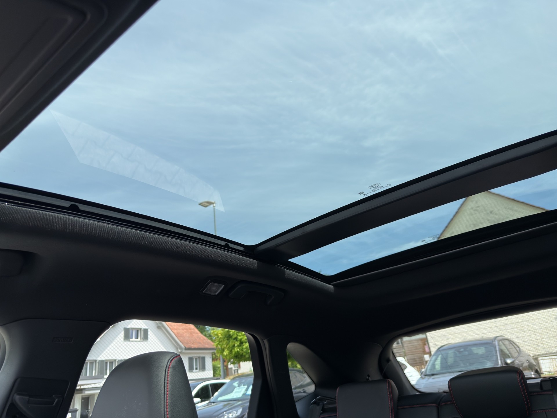 FORD Kuga 2.5 Plug-in Hybrid ST-Line X-image-13